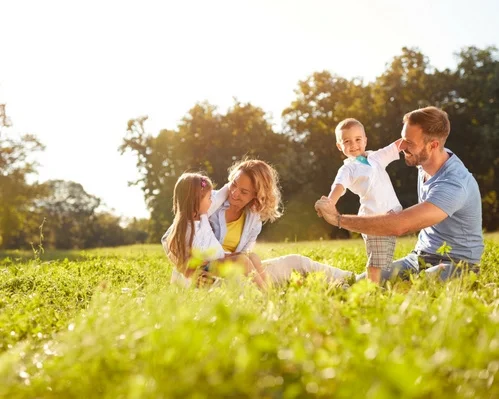 6 Ways to navigate your finances in your 40s