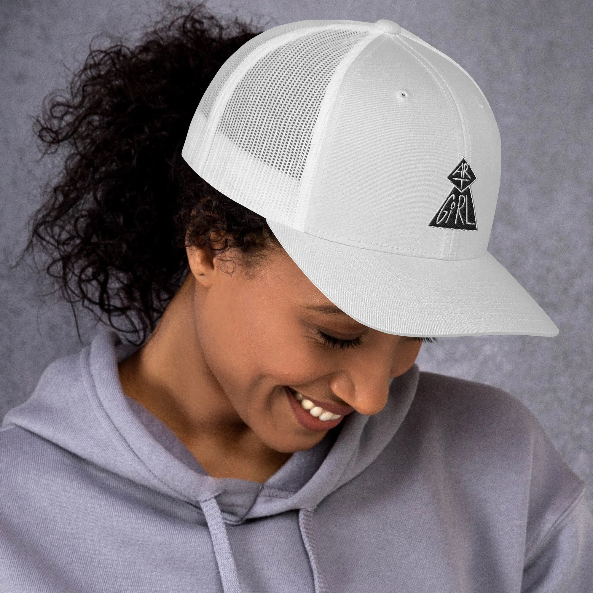 retro-trucker-hat-white-right-674f67f26acd0.jpg