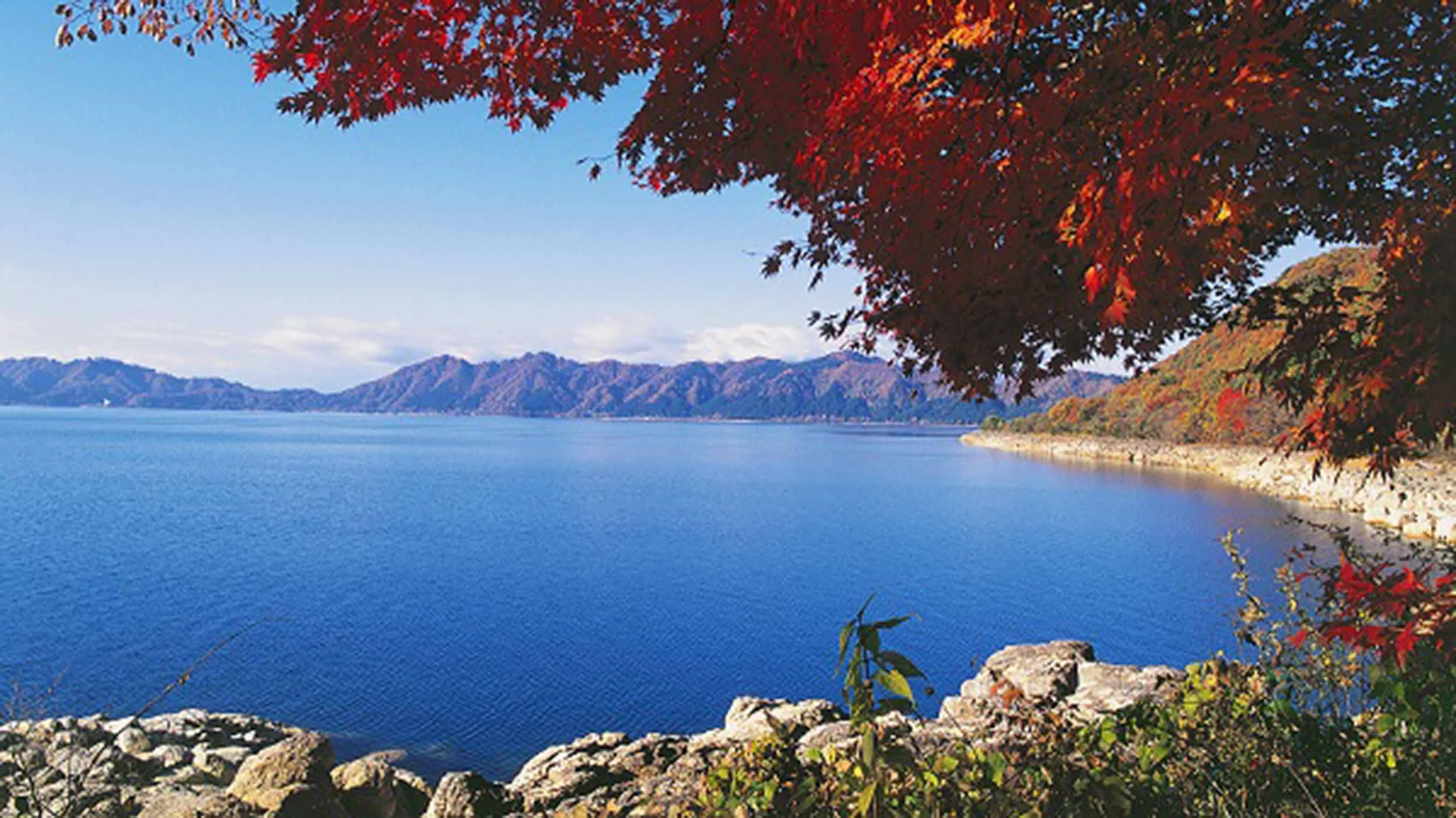 japan_lake_tazawa2.jpg