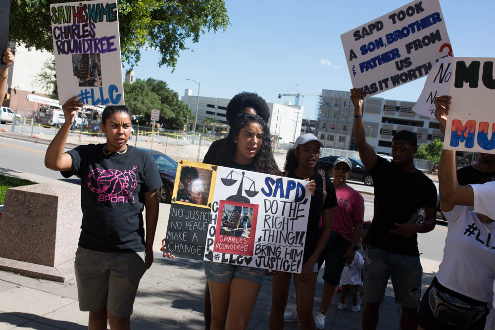 Richter_kay_2019_roundtreeProtest007-1.jpg