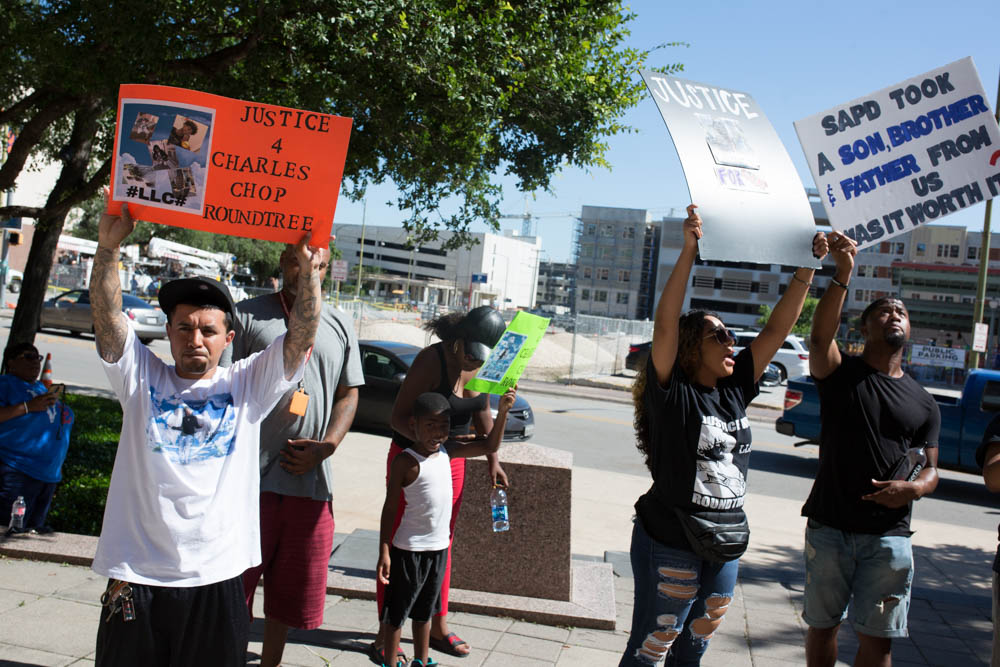 Richter_kay_2019_roundtreeProtest008-1.jpg