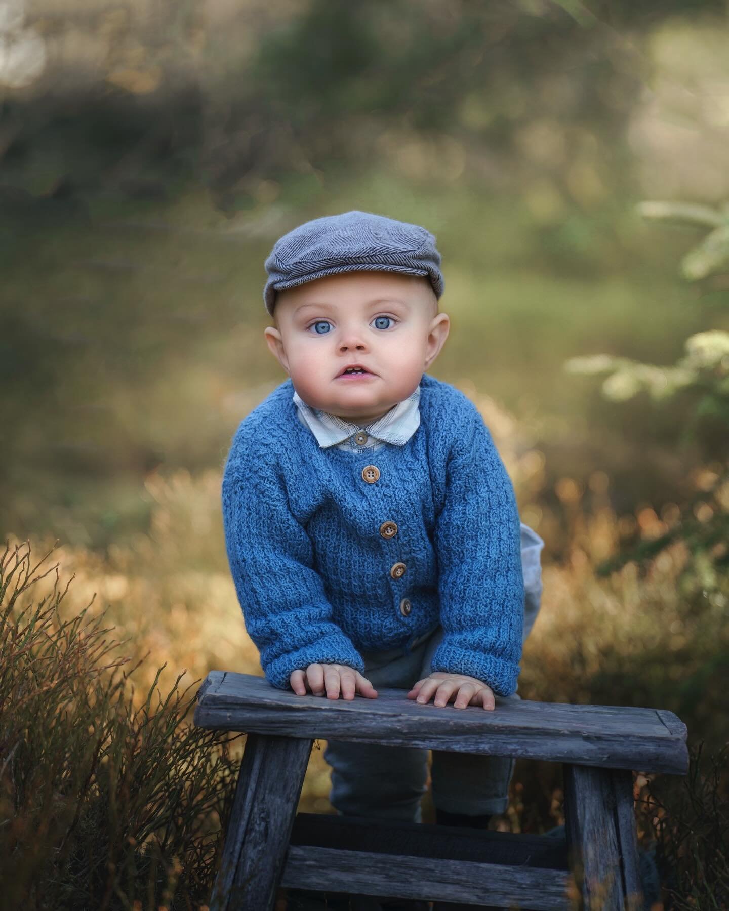 Nils Arne p&aring; sin 1&aring;rs fotografering 🩵&thinsp;
&thinsp;
Eg smelta heilt 😘 B&aring;de for sjarm og dei fantastiske store og bl&aring; augene 😍&thinsp;
&thinsp;
&thinsp;
&thinsp;
&thinsp;
&thinsp;
&thinsp;
&thinsp;
#barnefoto #barnefotogr