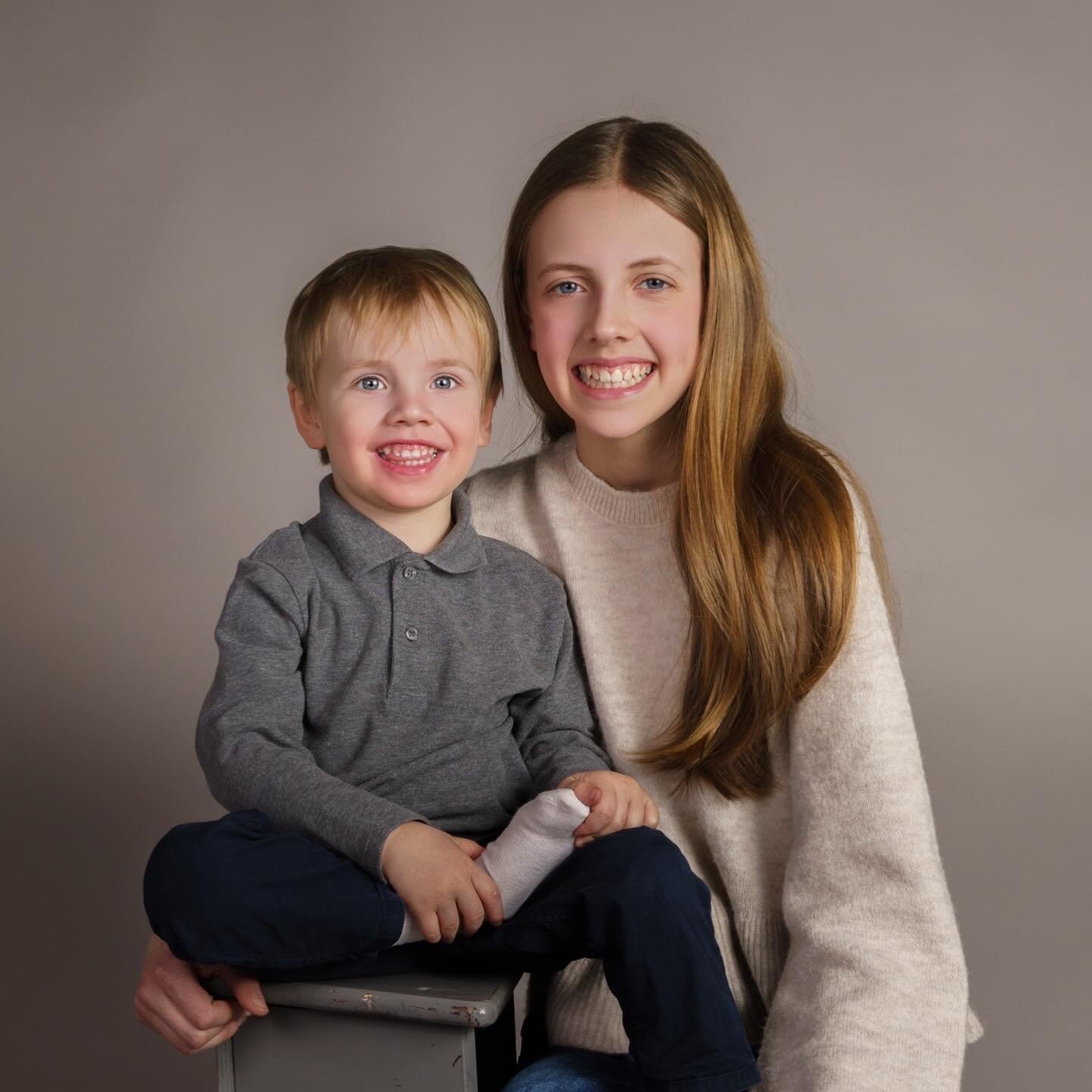 &Oslash;nsker d&aring;ke ei fin v&aring;rhelg 🌱

Desse to var p&aring; Minis&oslash;sken for nokre veker sidan 😍

Har du lyst p&aring; bilder i studio eller ute, kan du fortsatt sikre deg fotografering for halve prisen dei siste dagane som er igjen