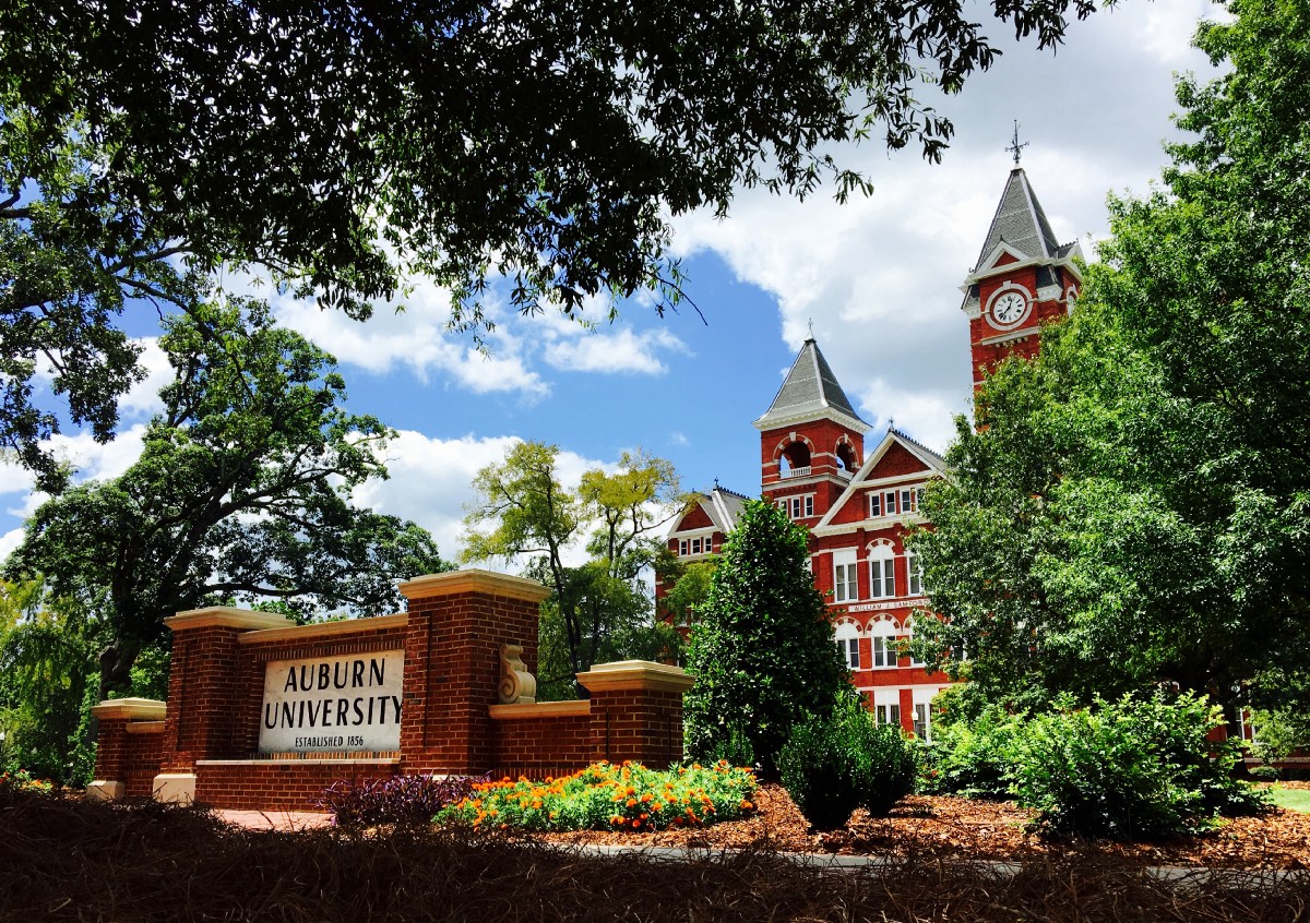 Samford Hall at Auburn University