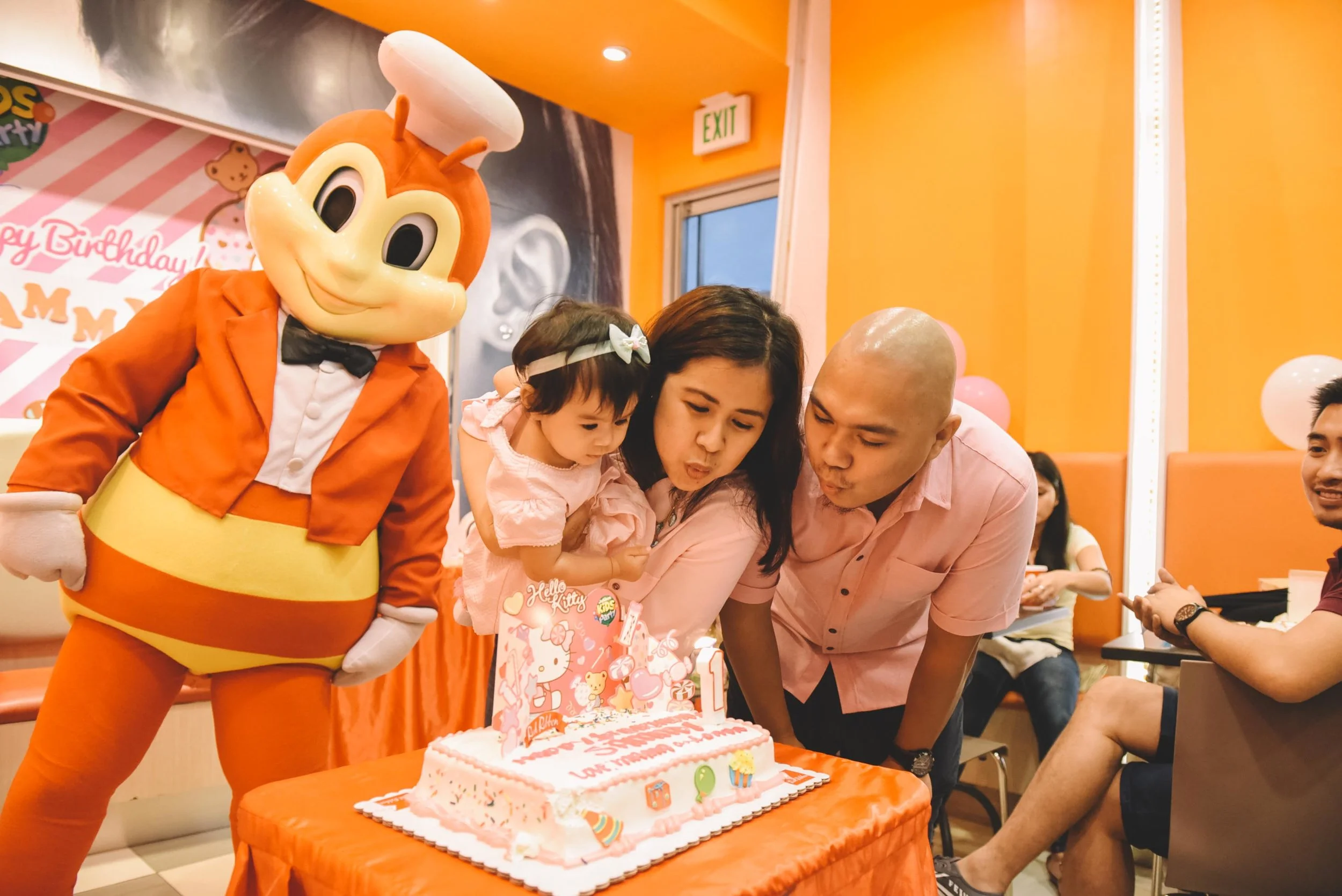 20 MANILA BABY PHOTOGRAPHER ELEPHANT STORIES-34.jpg