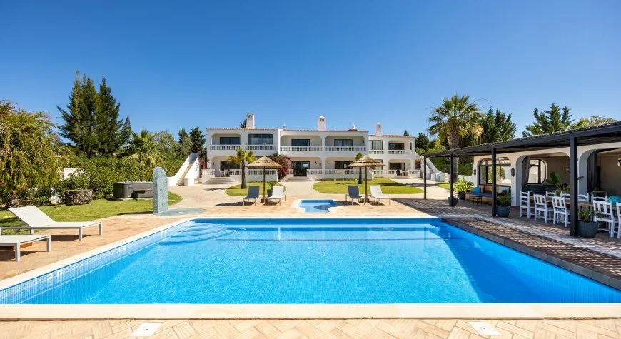 Deposit for Tova's Retreat in MAY 2026 + International Processing Fee