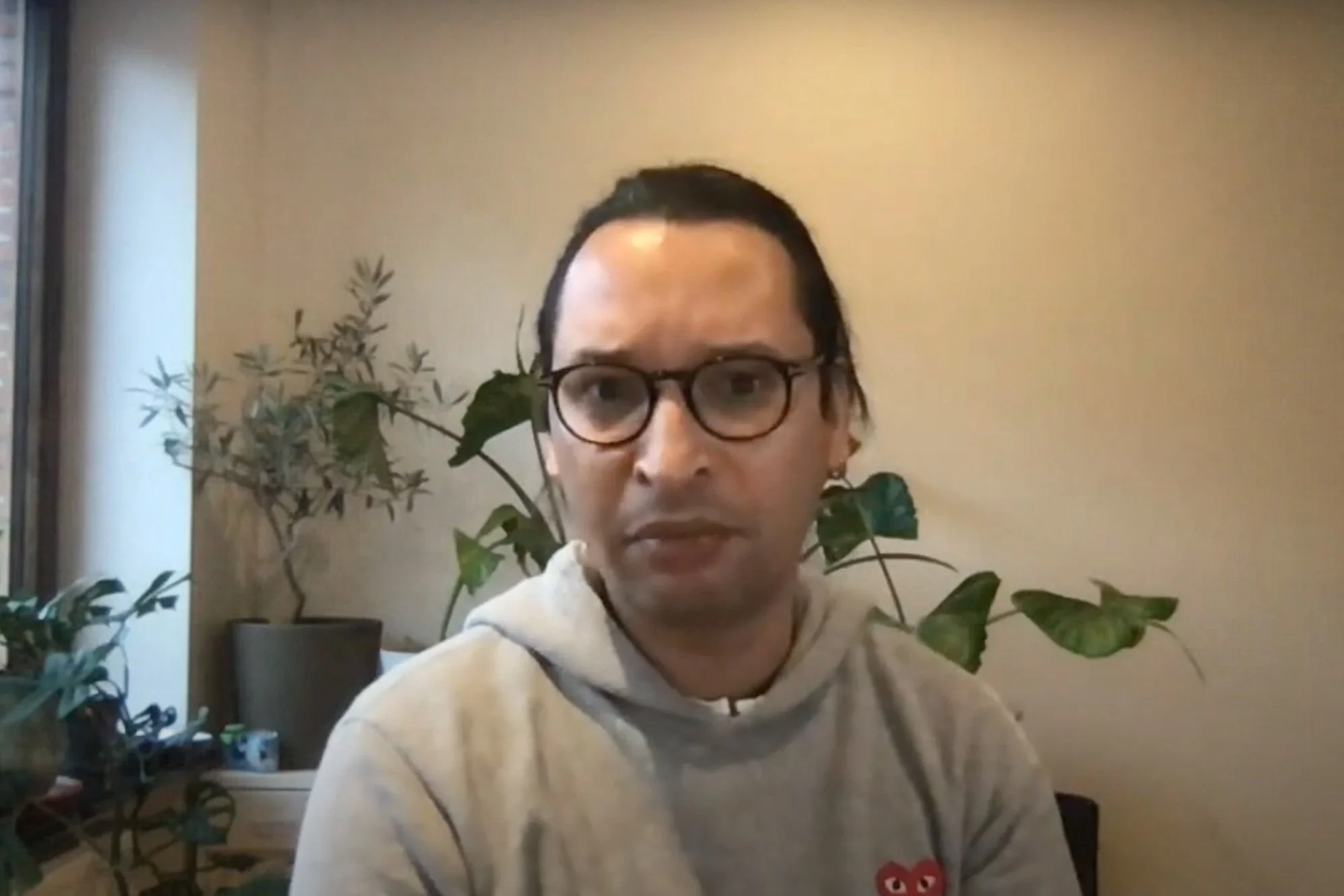 Gay senator recounts being offered 'conversion therapy'