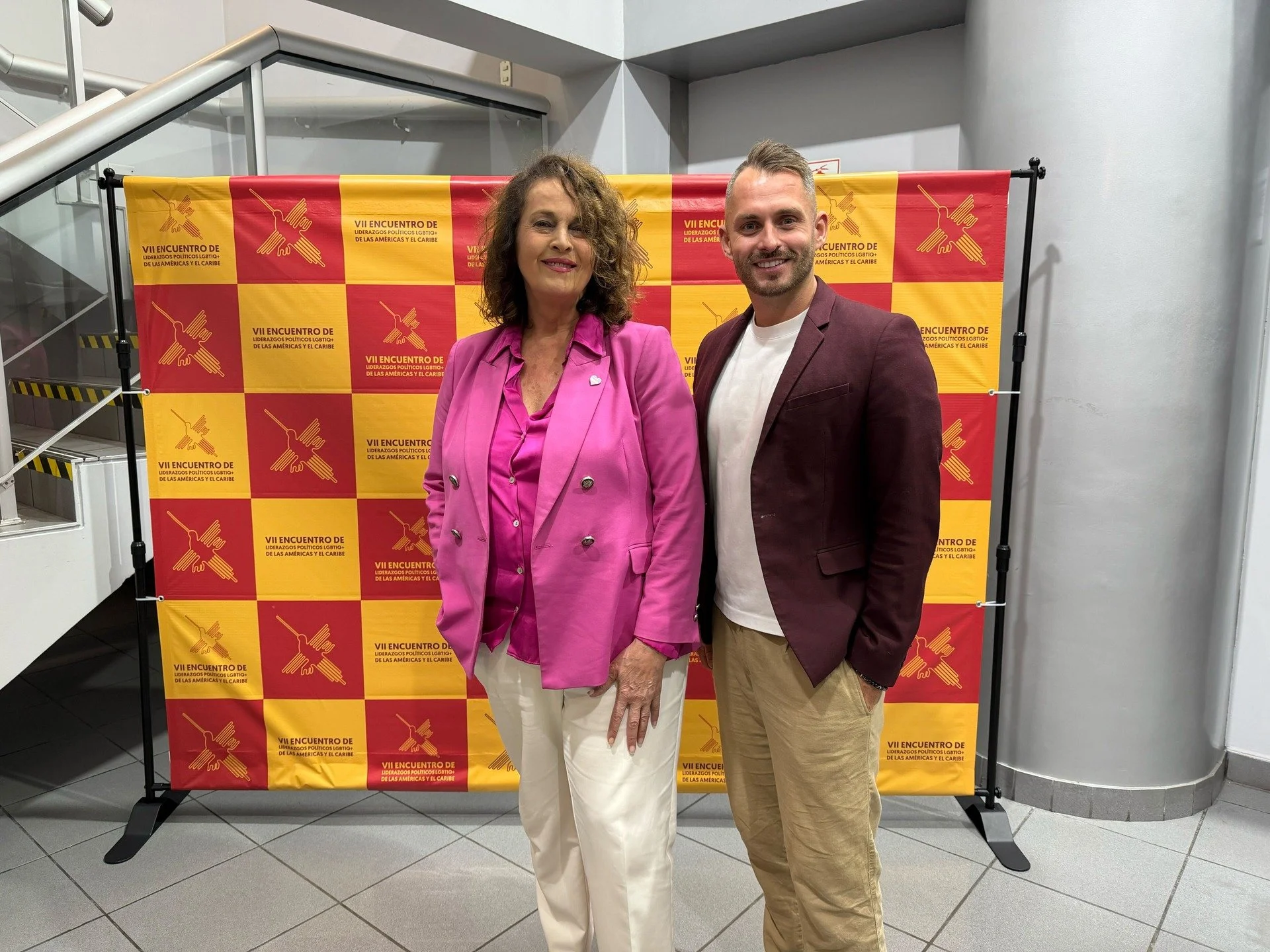 At the VII Meeting of LGBTIQ+ Political Leaders in Lima, organized by the LGBTIQ+ Consortium of the Americas and the Caribbean, GEC Executive Director Aron le Fevre met with Spanish Senator @carla.antonelli. She stands out as a fearless leader, pushi
