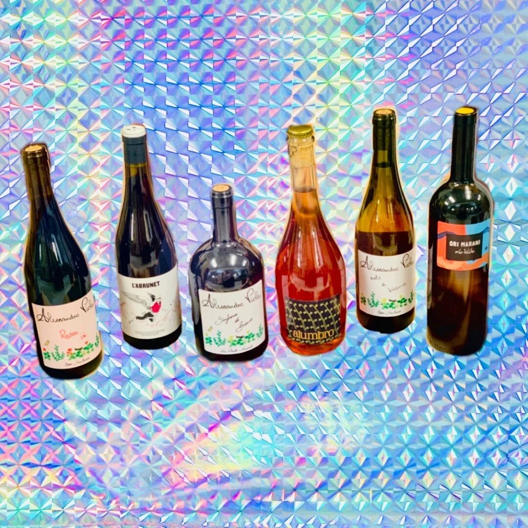 Before the month ends, don't miss the chance to buy the September box.⁠
⁠
A mix of 6 wines from our newest arrivals! ⁠
Wines From Italy, Georgia, and Spain!⁠
⁠
Clarete 2019, Microbodega del Alumbro⁠
Mariam 2019, Ori Marani⁠
L&rsquo; Abrunet Negre 201