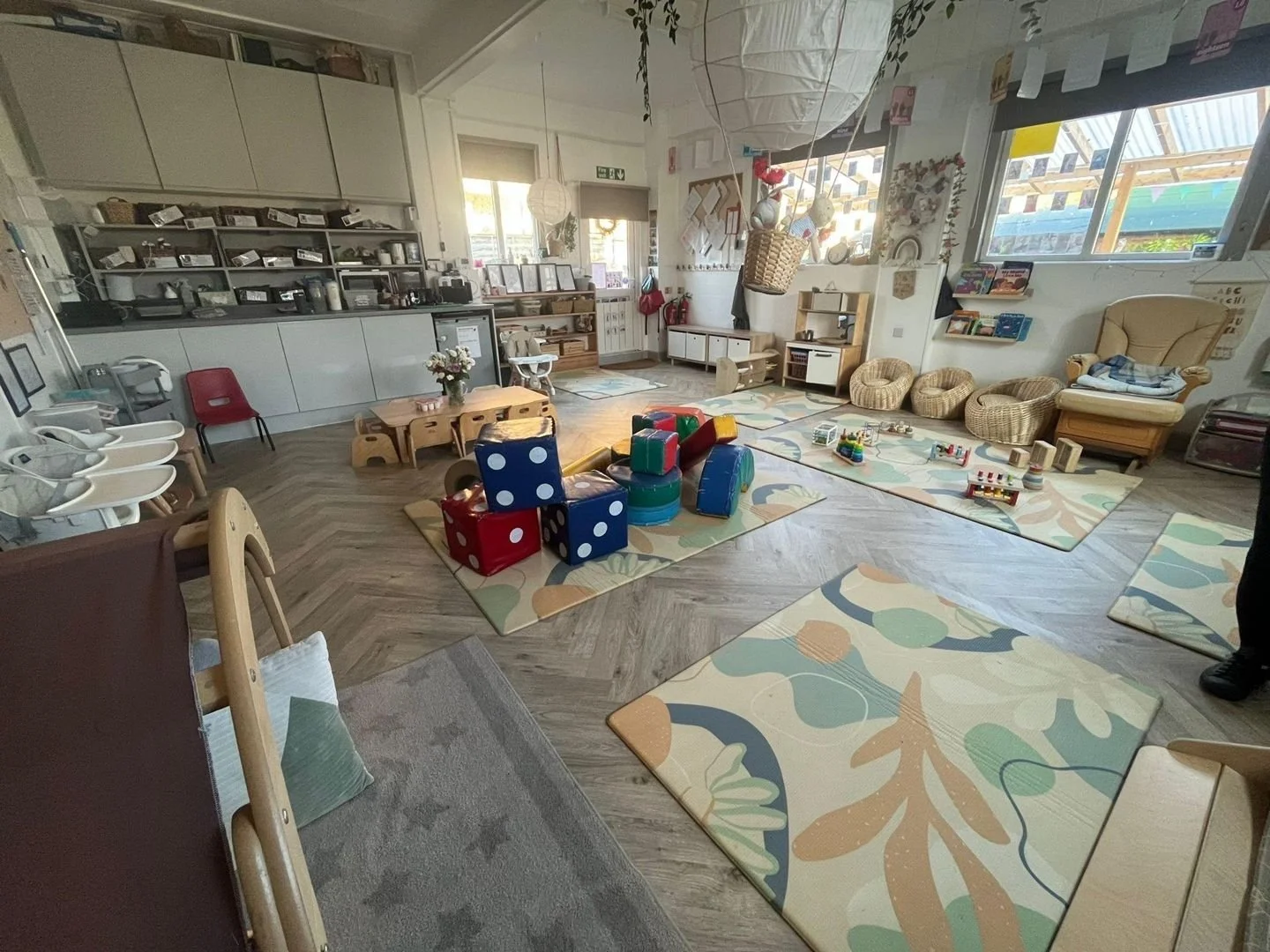 baby room 1.jpg