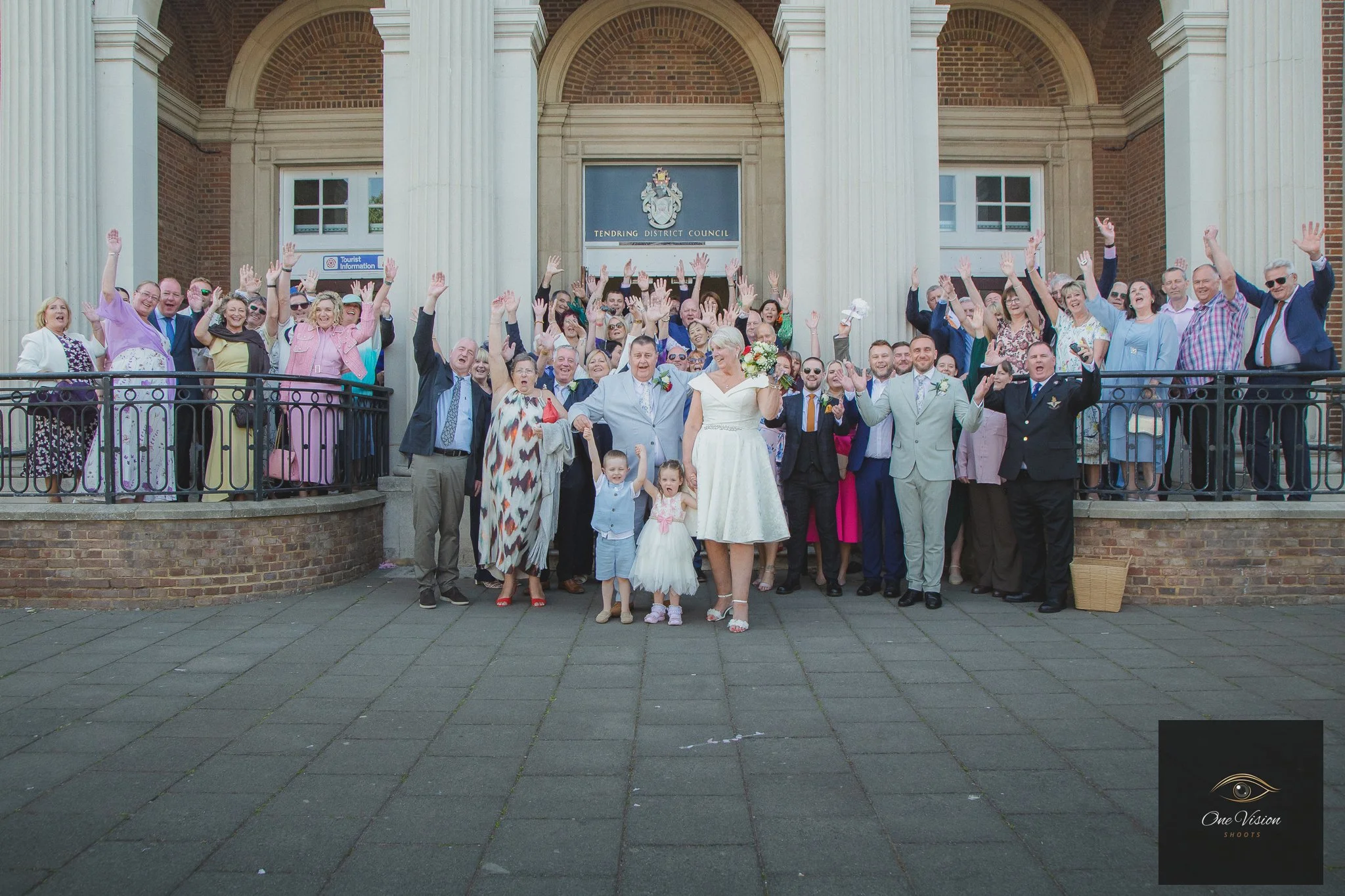 Jo & Geoffs Wedding, Group, Everyone Cheering-1.jpg
