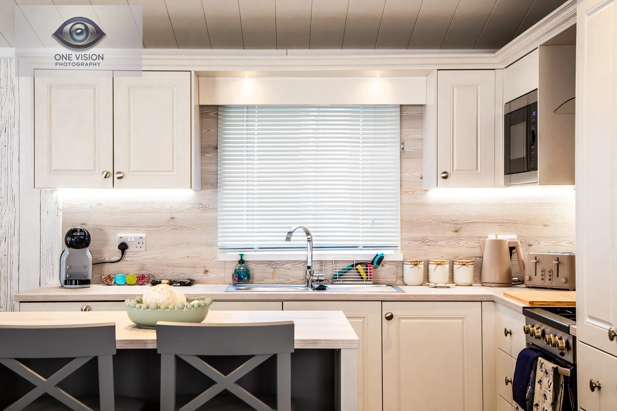 Lee View Lodge, Kitchen.jpg