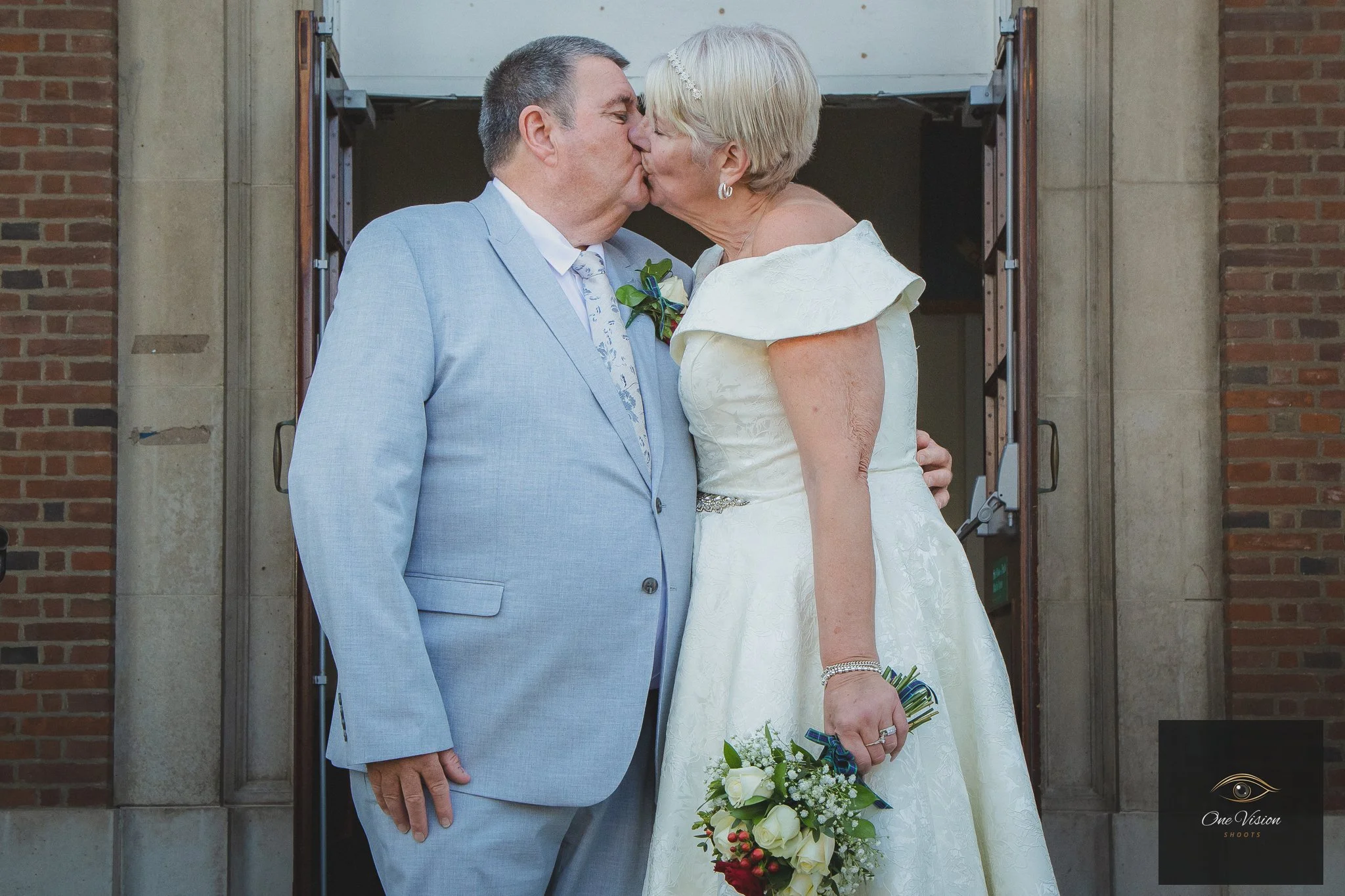 Jo & Geoffs Wedding, Bride & Groom Kissing Portrait-1.jpg