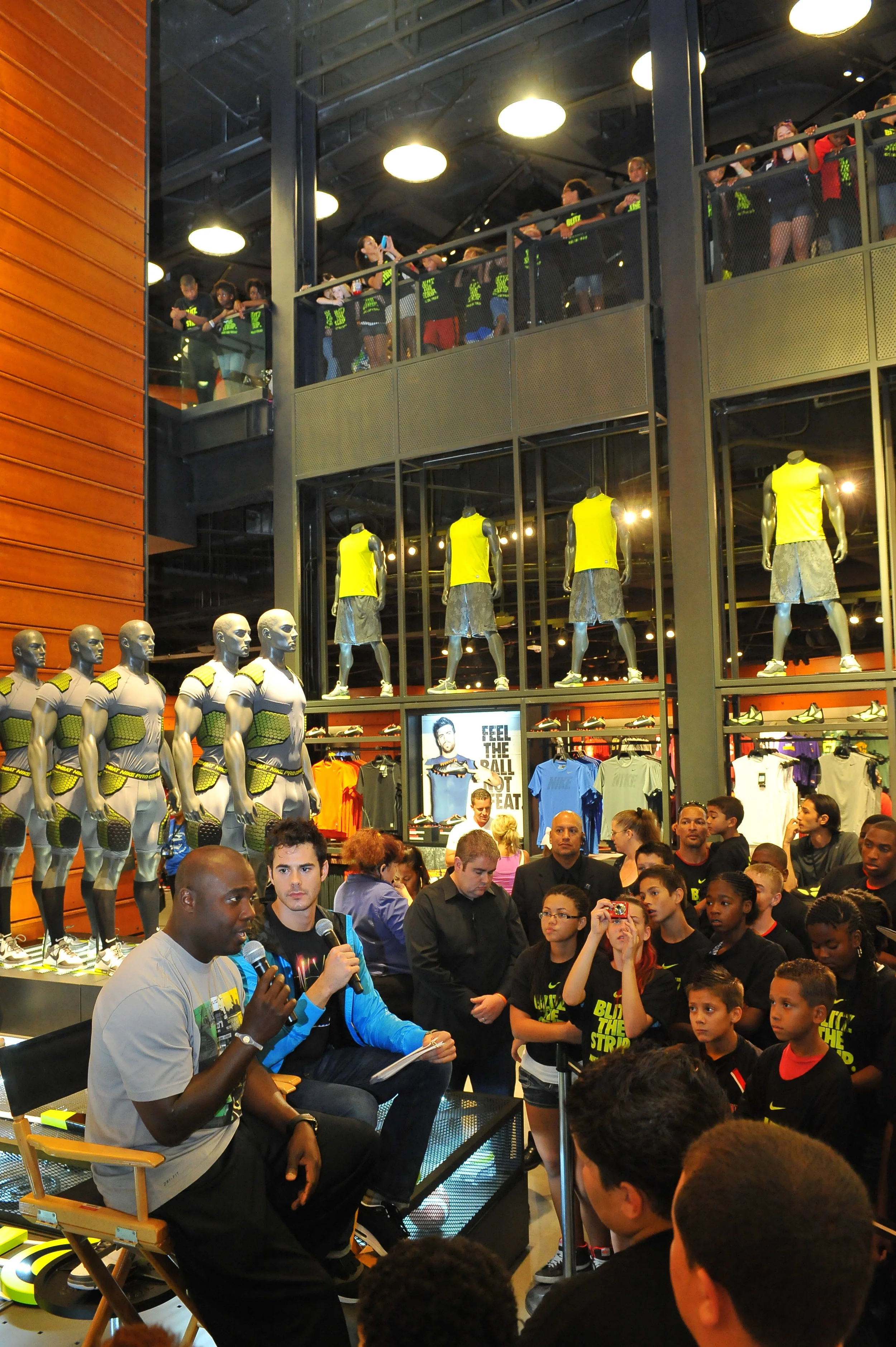 NikeStore+-+260.jpg