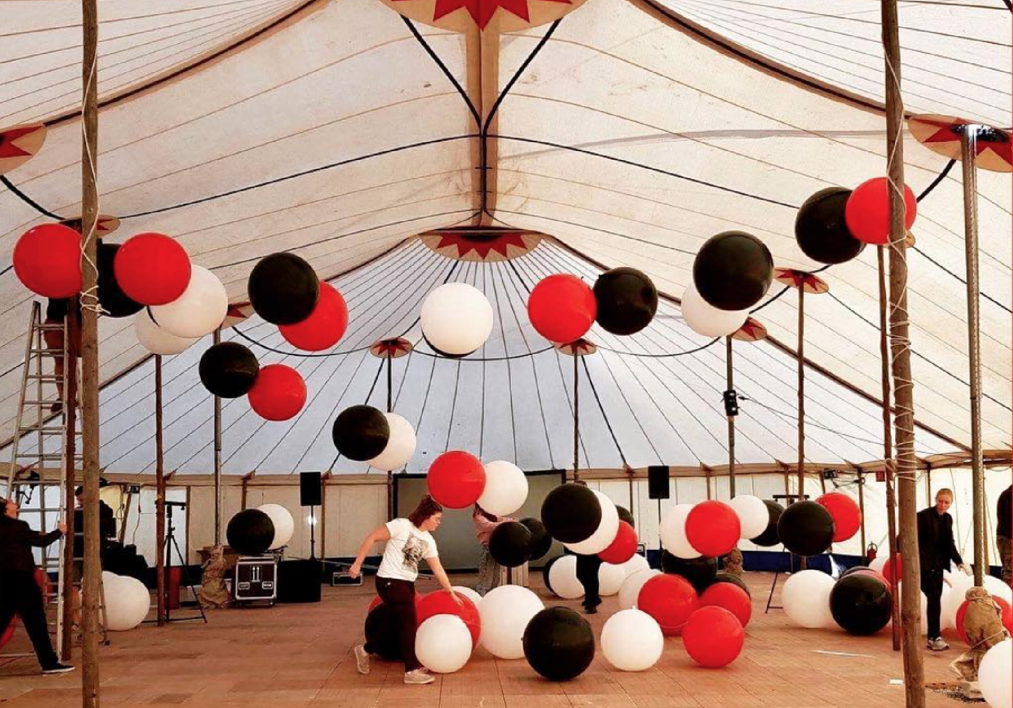 Cirkus Web Telte-14.png