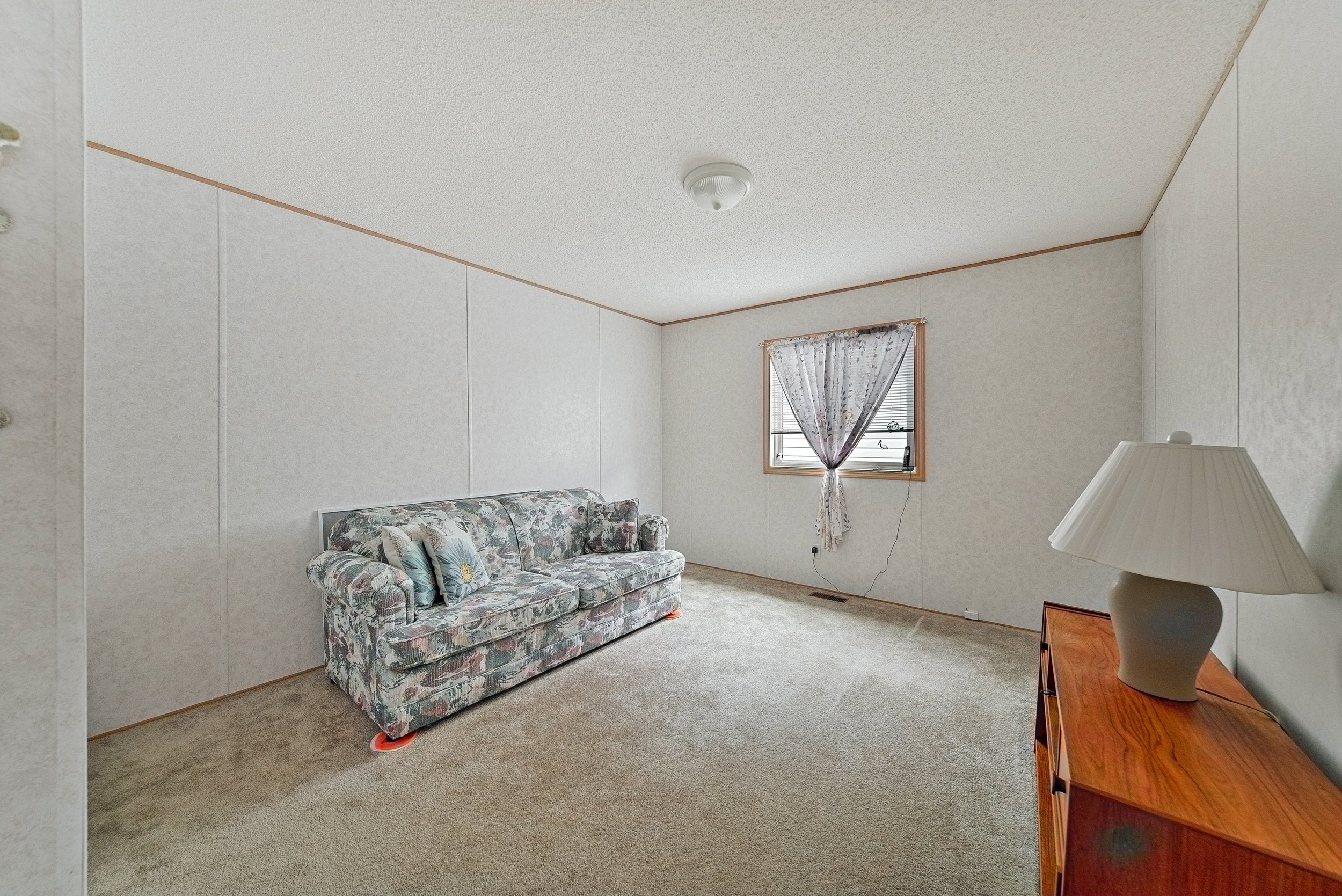 22 country club drive 14.jpg