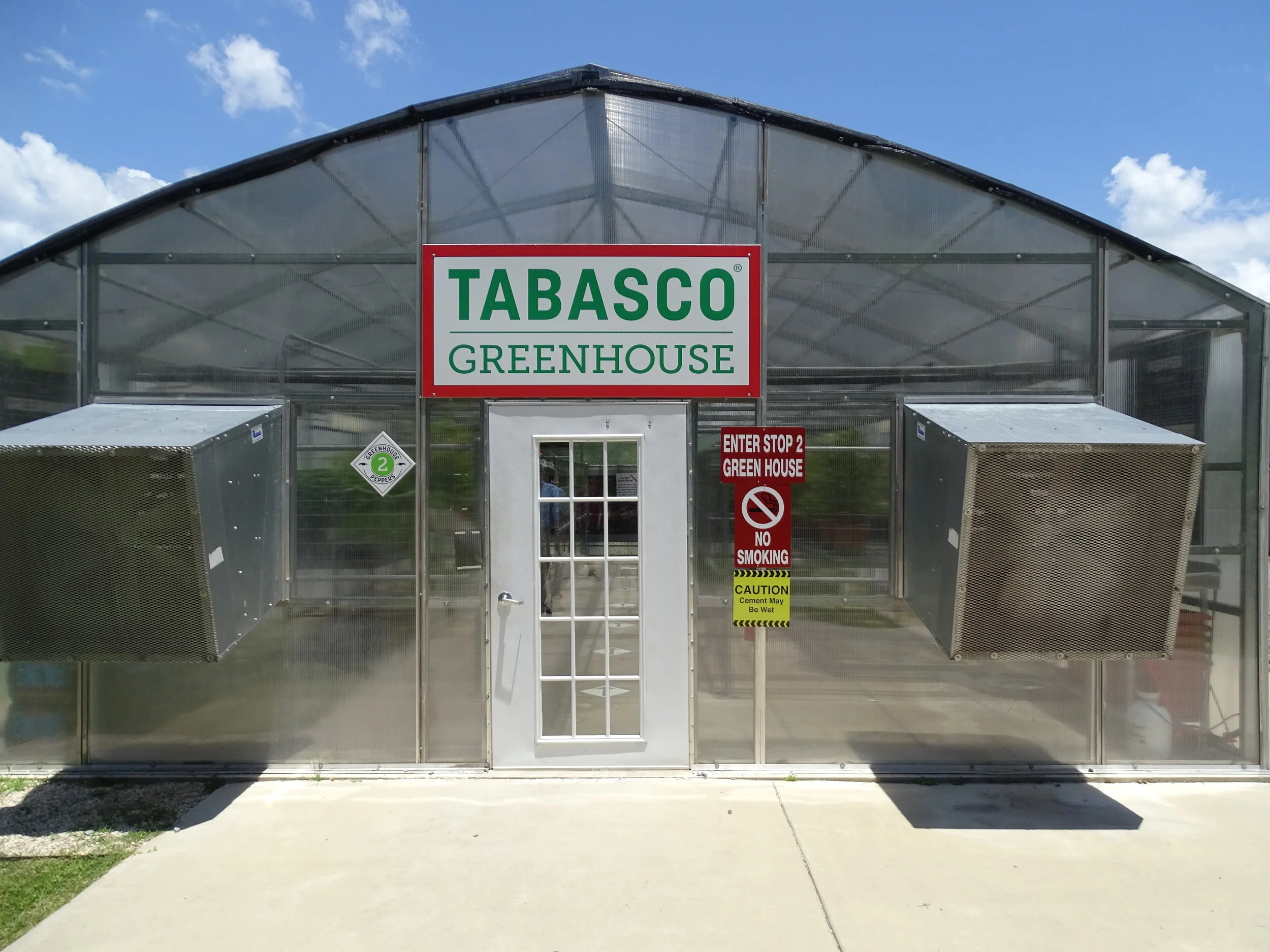  The factory tour begins with the growing process of the pepper plants from seedlings to full-grown plants. 