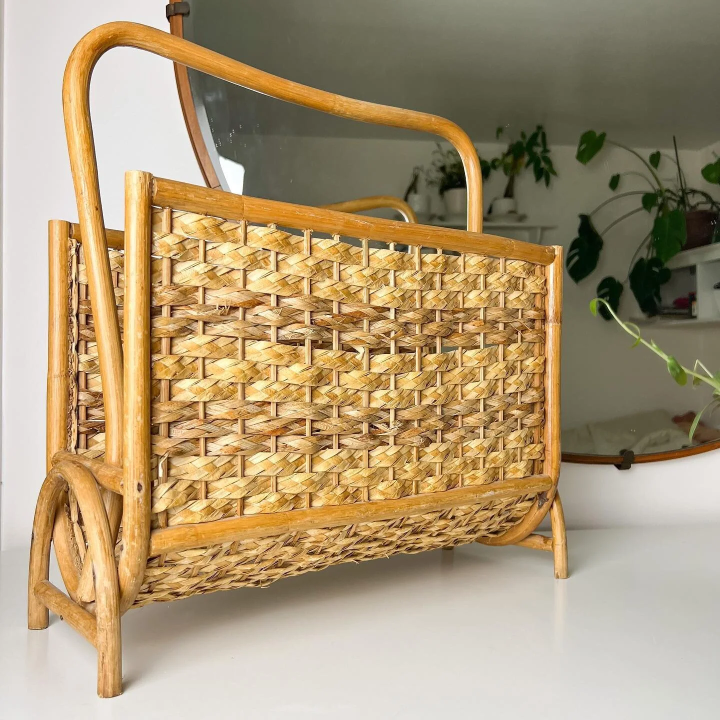 Y&rsquo;all, check out this beauty: 
MCM Rattan Magazine Rack

17 x 17.5 x 7.5&rdquo; Minimal flaws documented.

$18

Comment/DM SOLD 
or Shop link in bio

*Shipping is available through purchasing on Mercari. Pickup/Drop-off is also available.