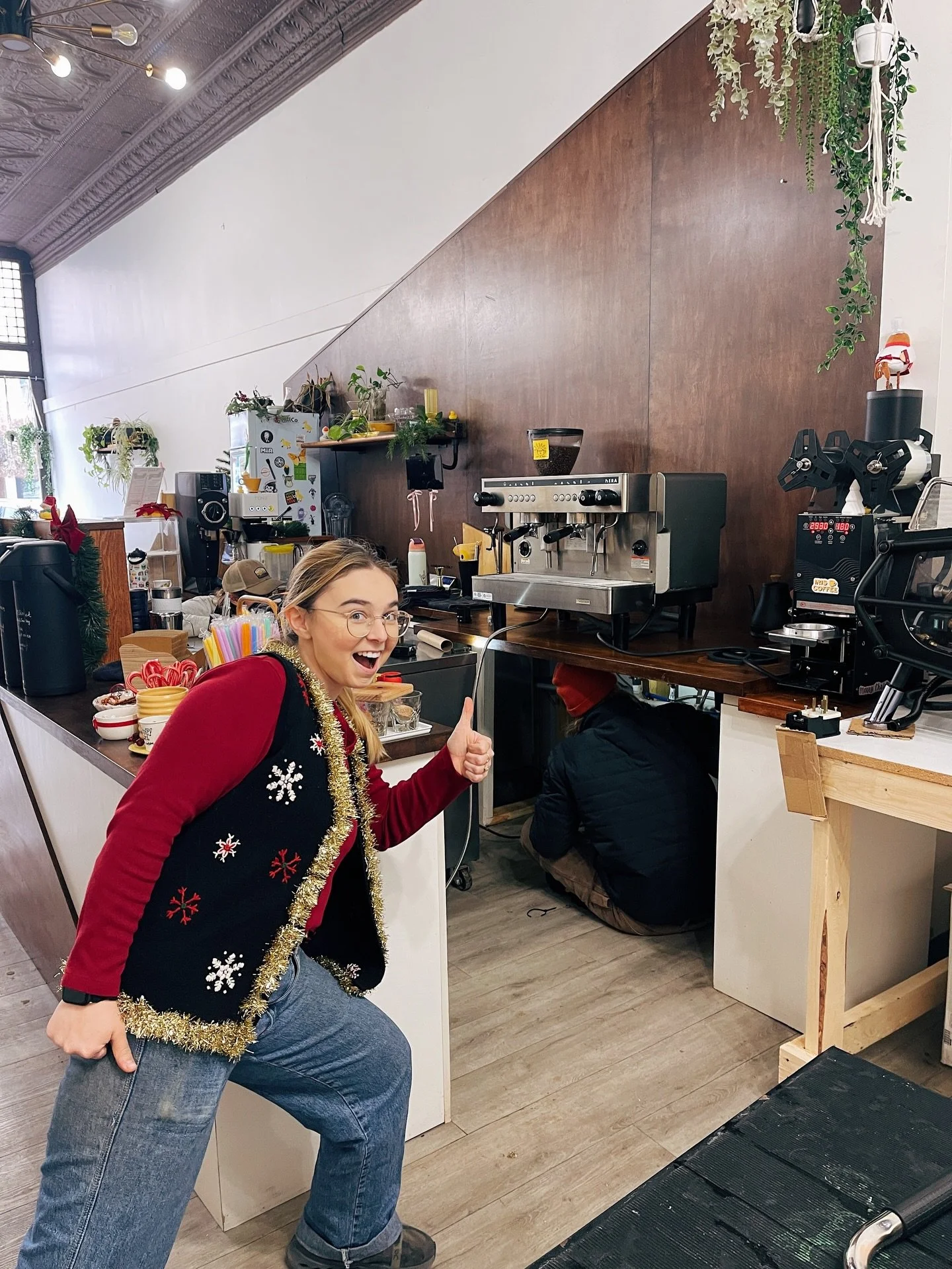 YAY! We have an espresso machine again! A ✨ brand new ✨ machine will be coming in early January, but this one will keep us running until then. It&rsquo;s dialed in and we&rsquo;re excited to get back to serving you delicious drinks!
