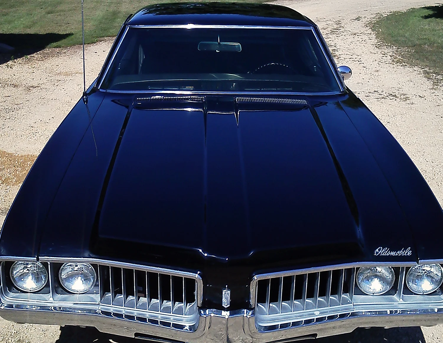 DistinctiveRevival_1969CUTLASS_2.jpg