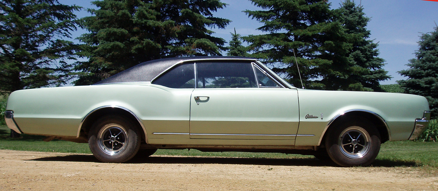 DistinctiveRevival_1967CUTLASS_1.jpg