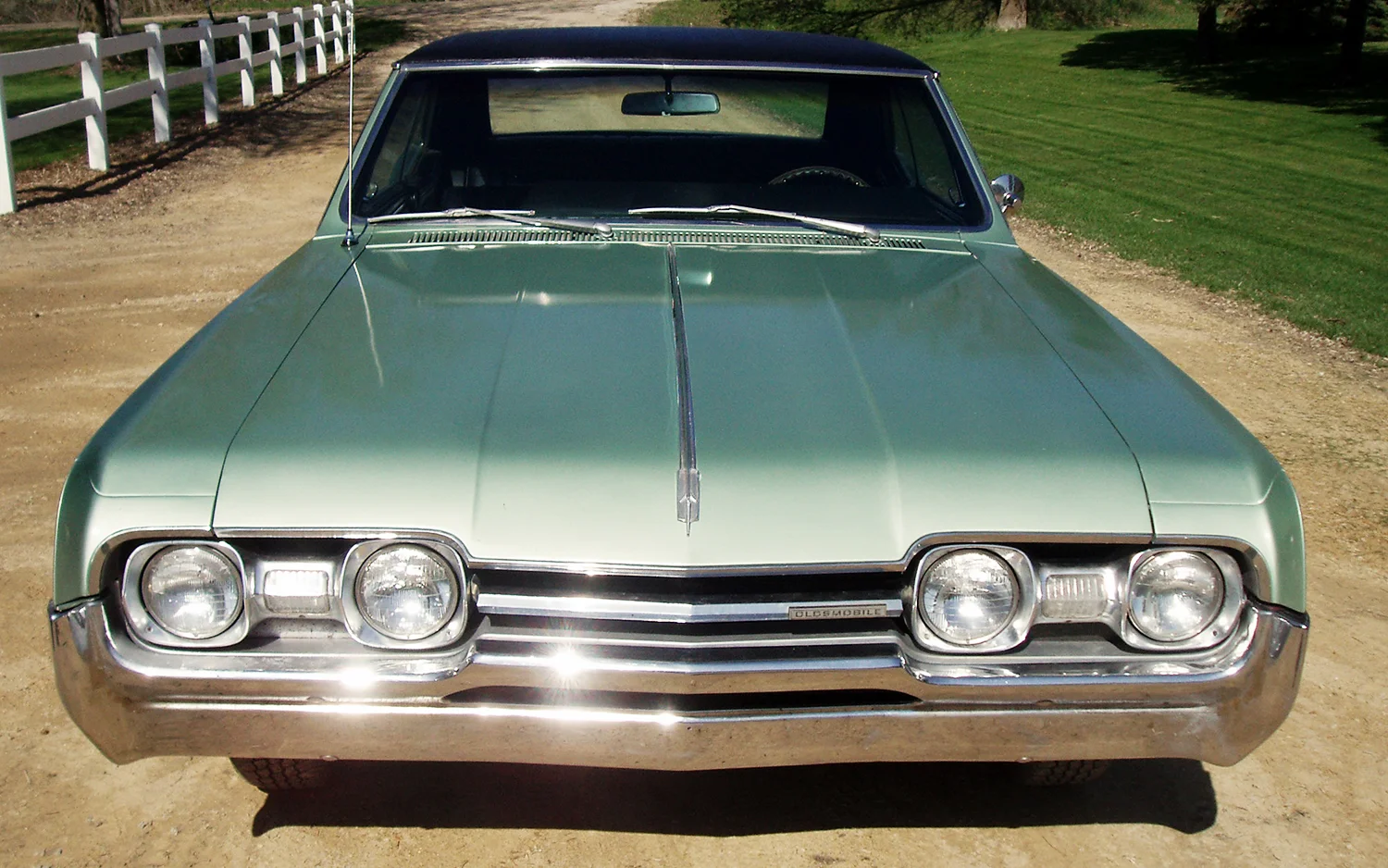 DistinctiveRevival_1967CUTLASS_2.jpg