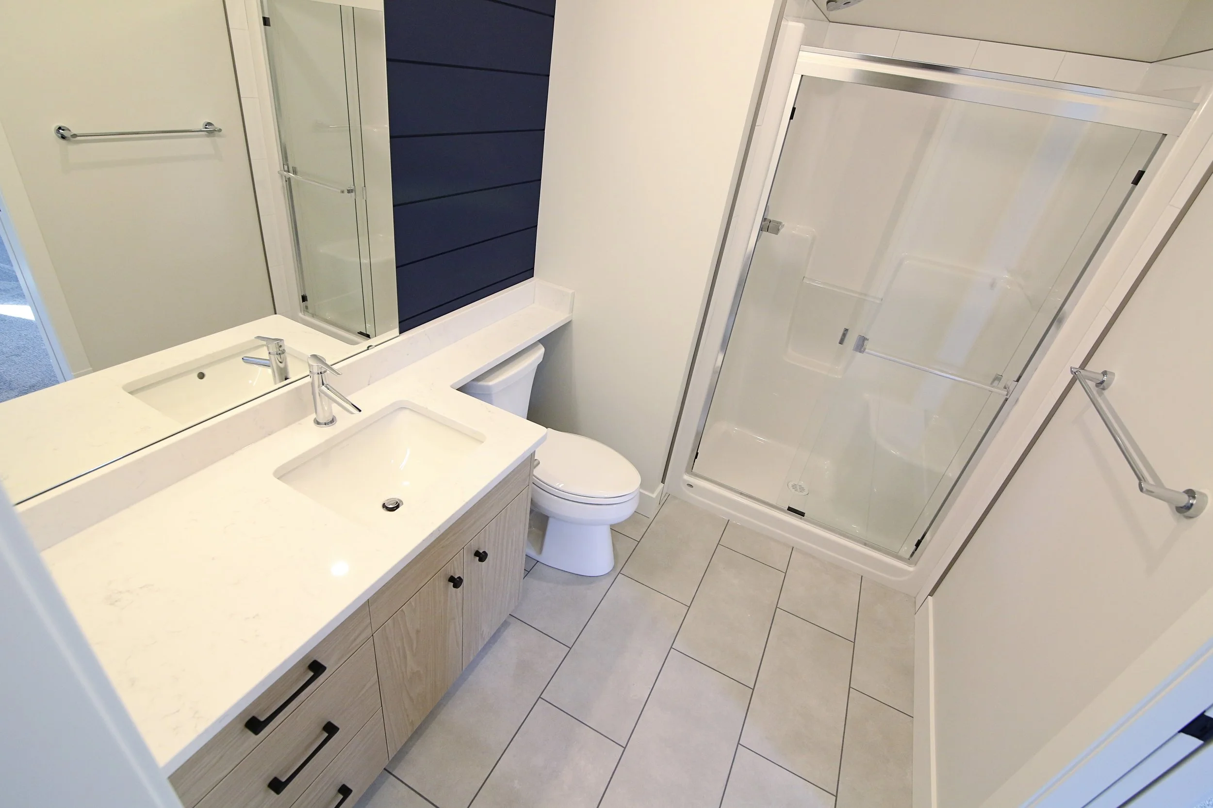 5 Ensuite.jpg
