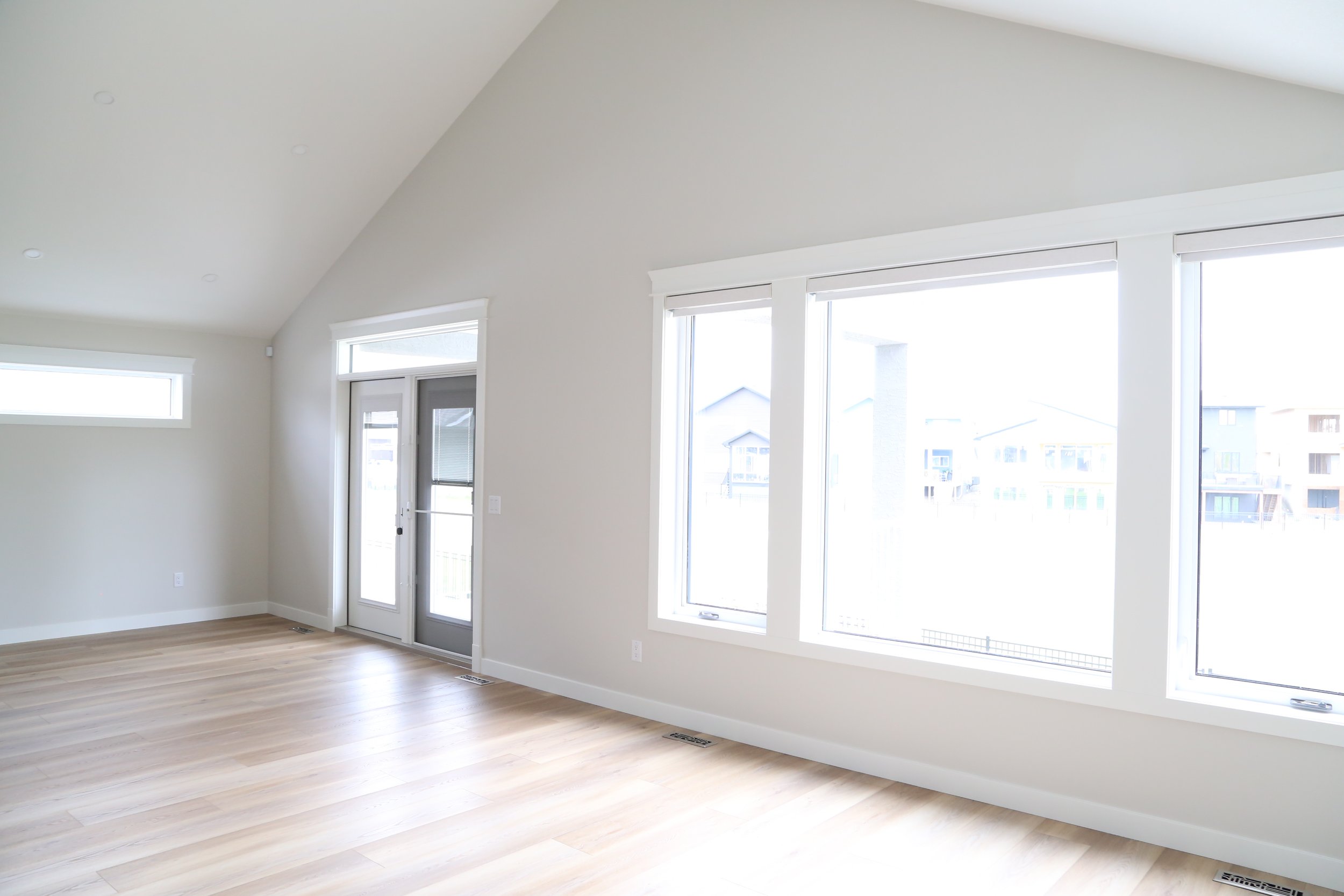 13 Living room.JPG