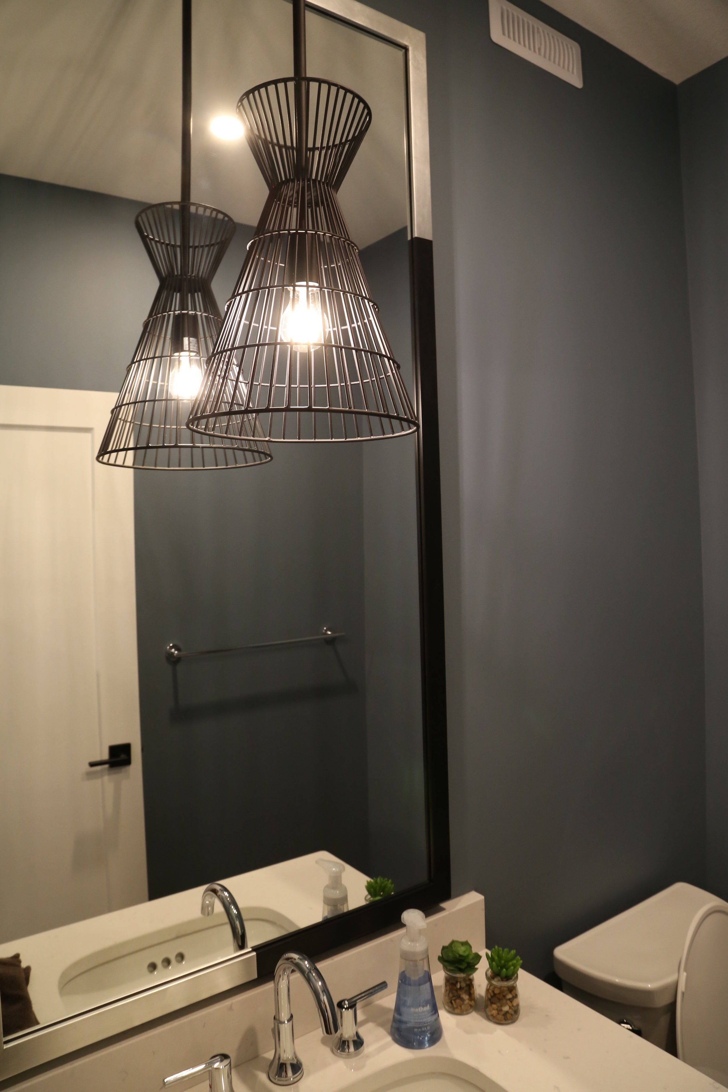3 Bathroom.JPG