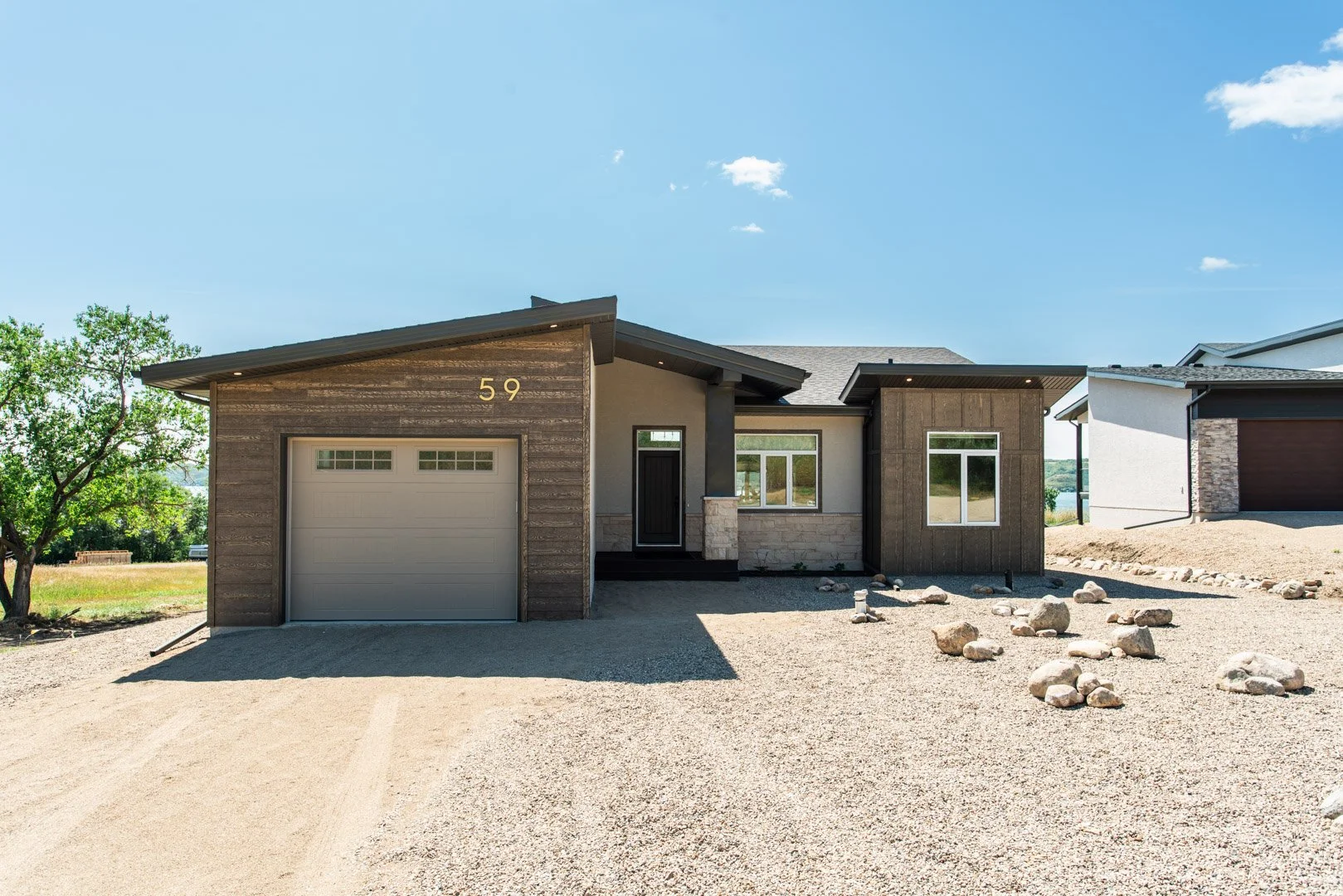Regina F24 Cottage LR-142.jpg