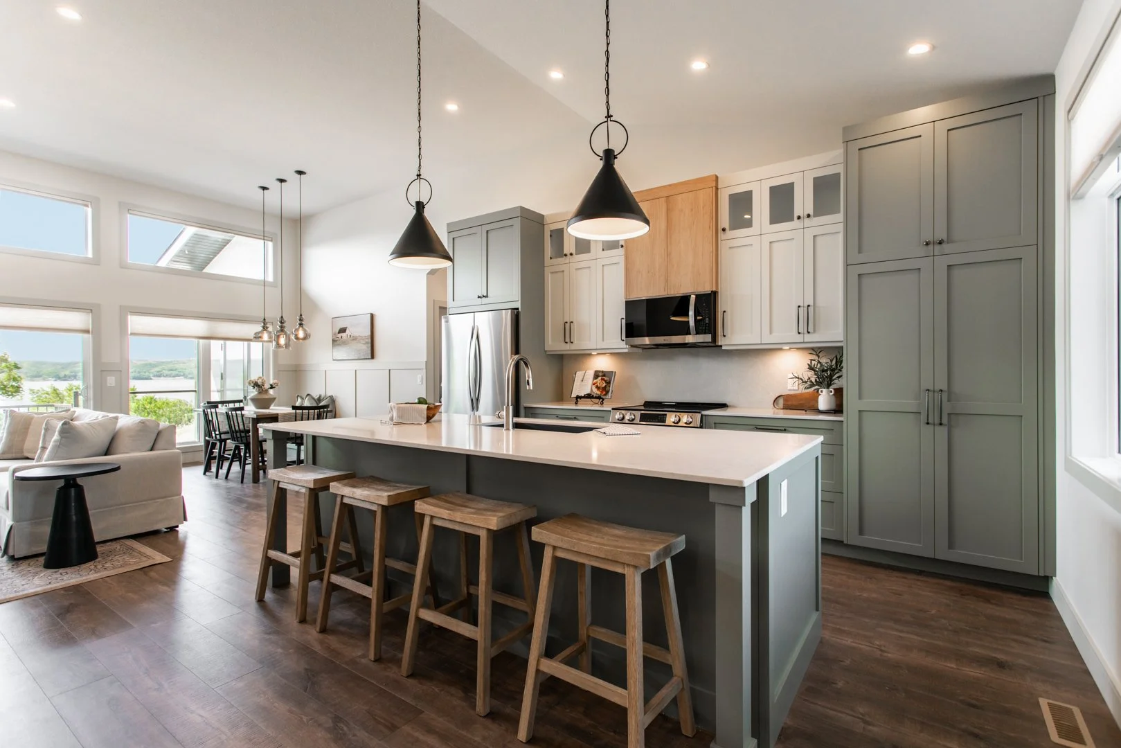 Regina F24 Cottage LR-7.jpg