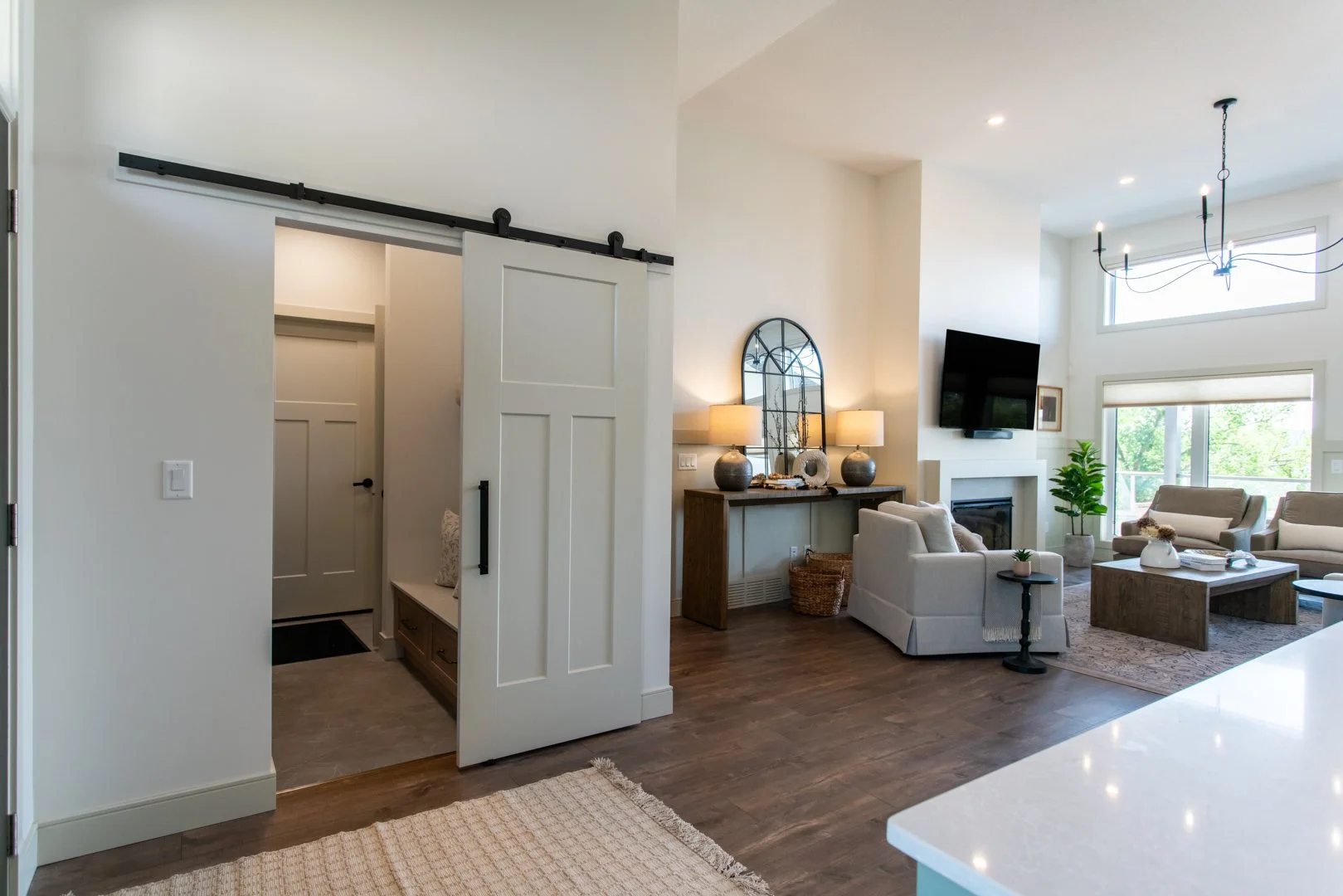 Regina F24 Cottage LR-21.jpg