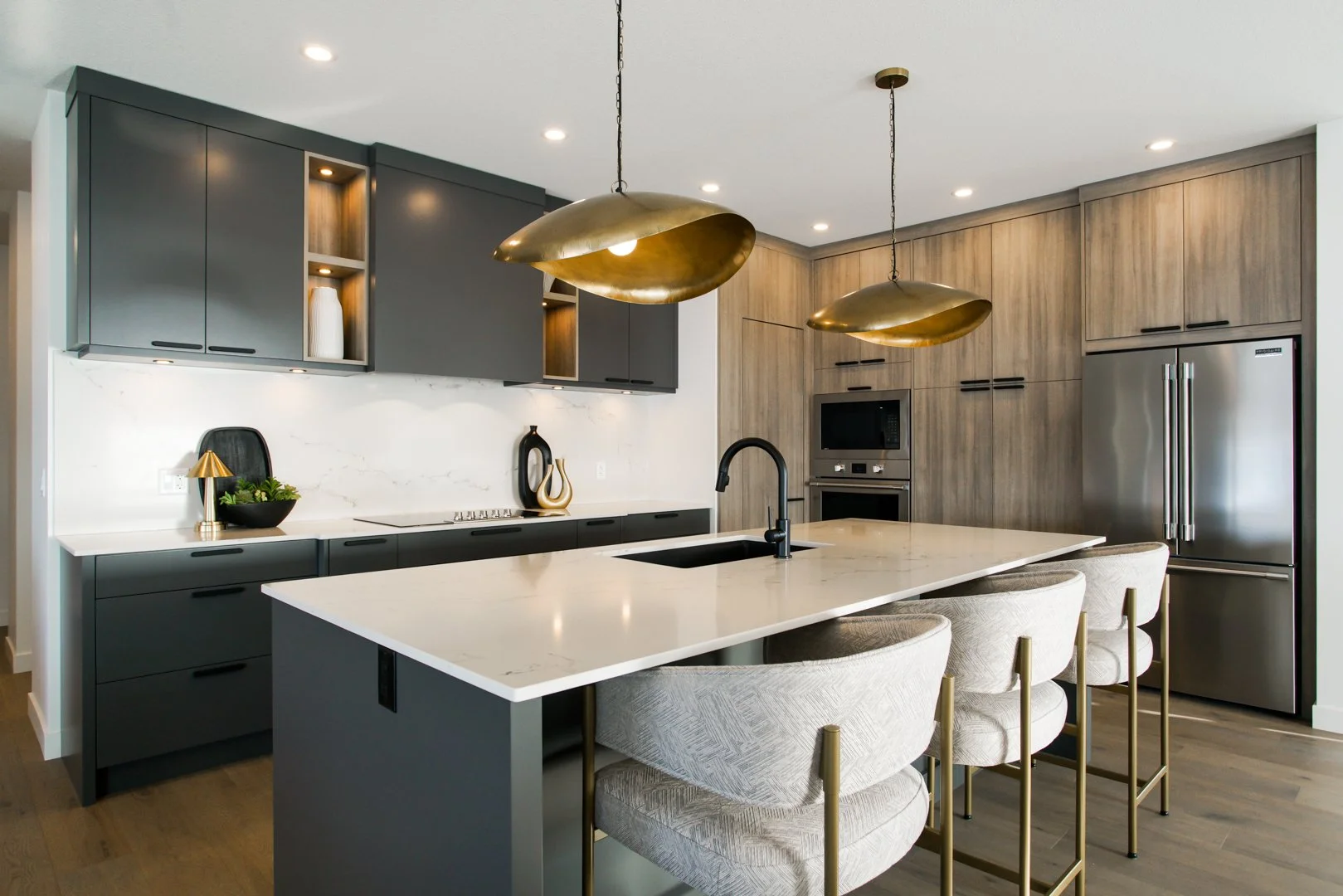 Regina S26 High Res-37.jpg