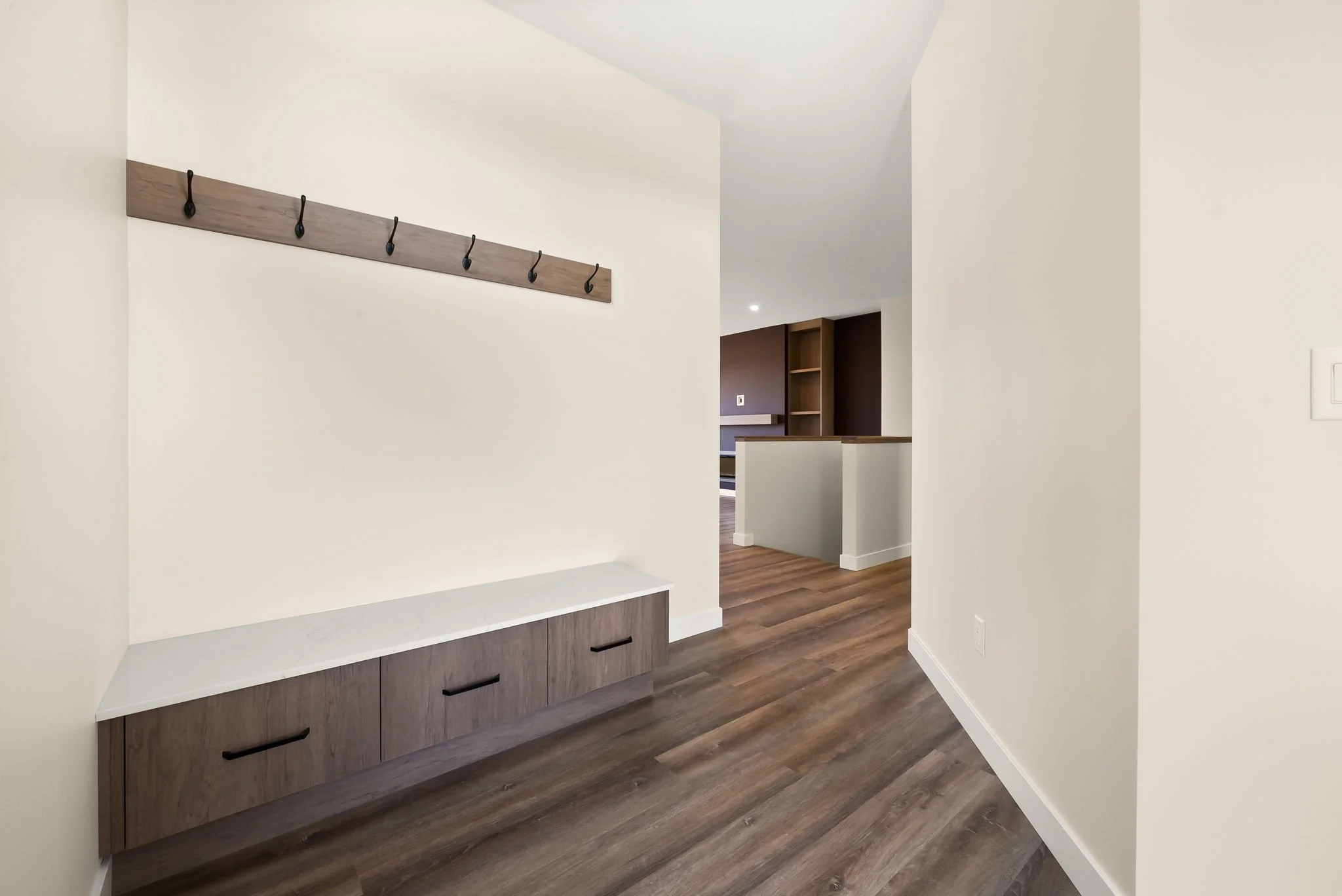 4-web-or-mls-57-lookout-dr.jpg