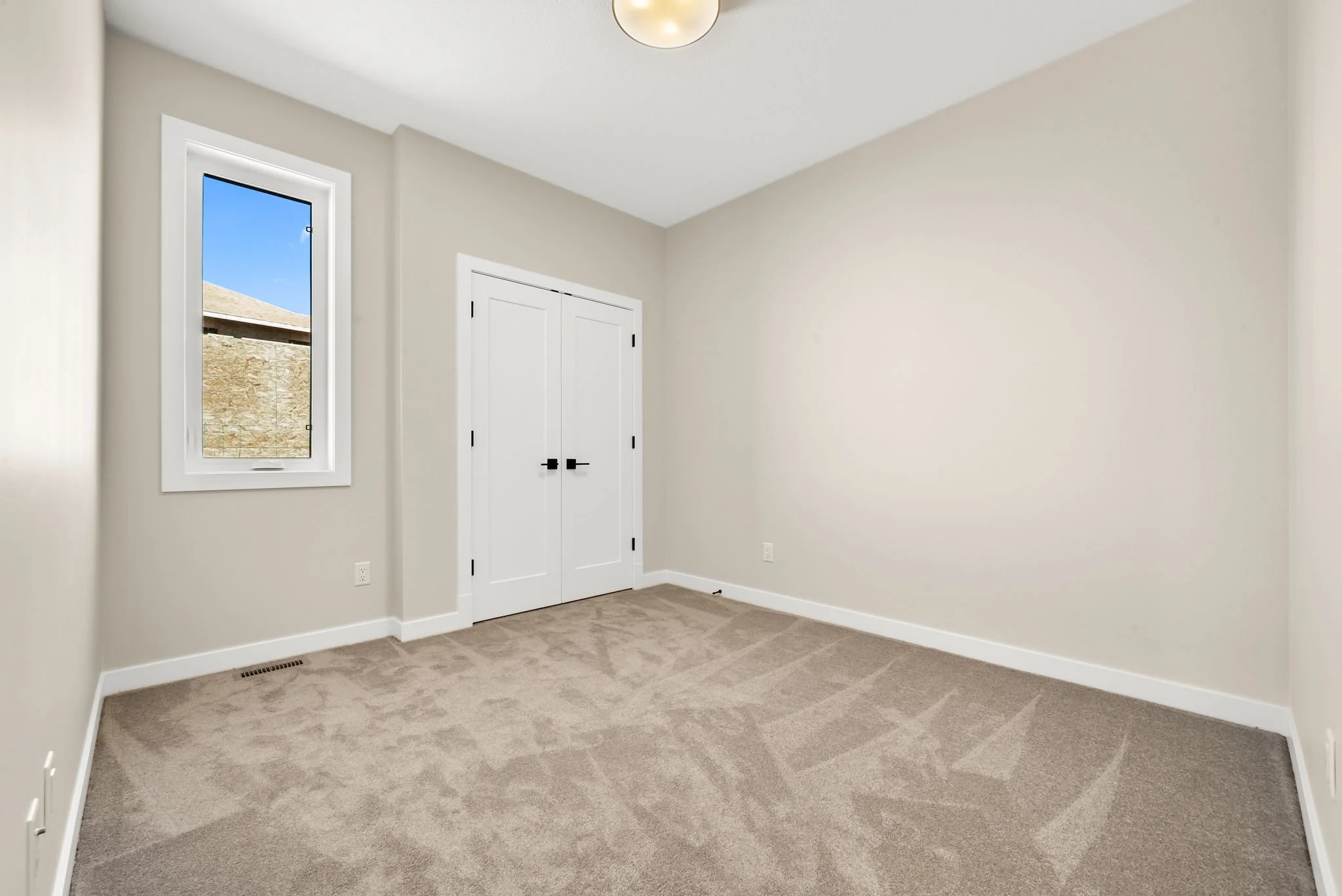 24-web-or-mls-57-lookout-dr.jpg