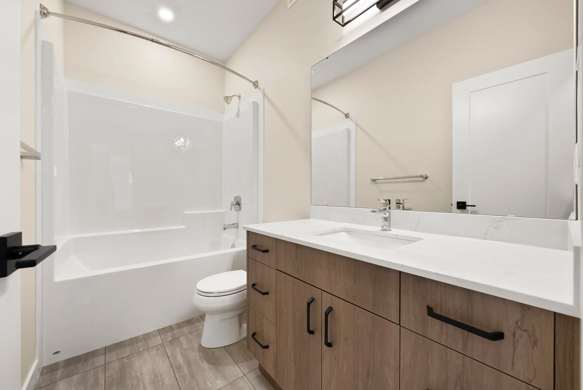 27-web-or-mls-57-lookout-dr.jpg