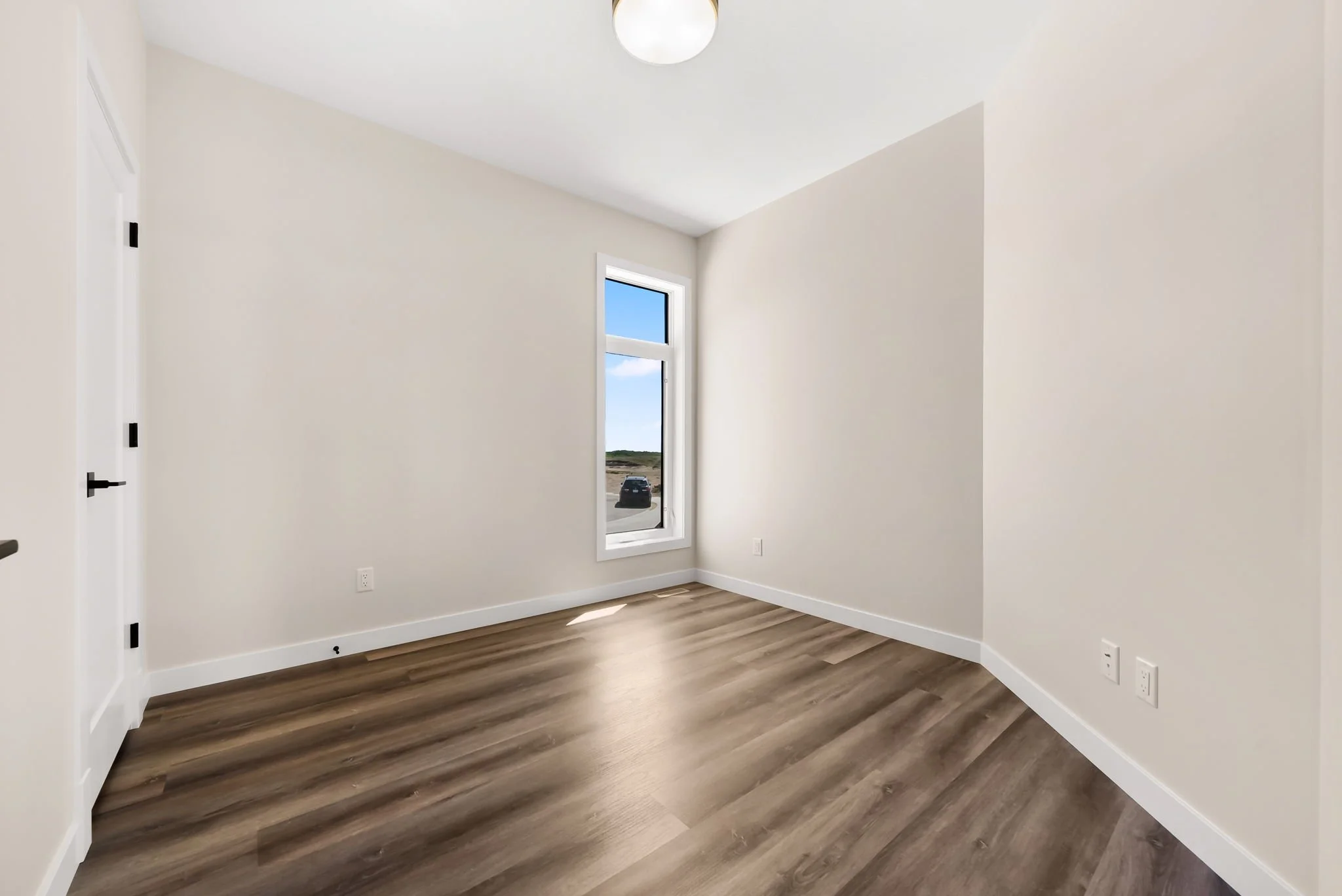 28-web-or-mls-57-lookout-dr.jpg