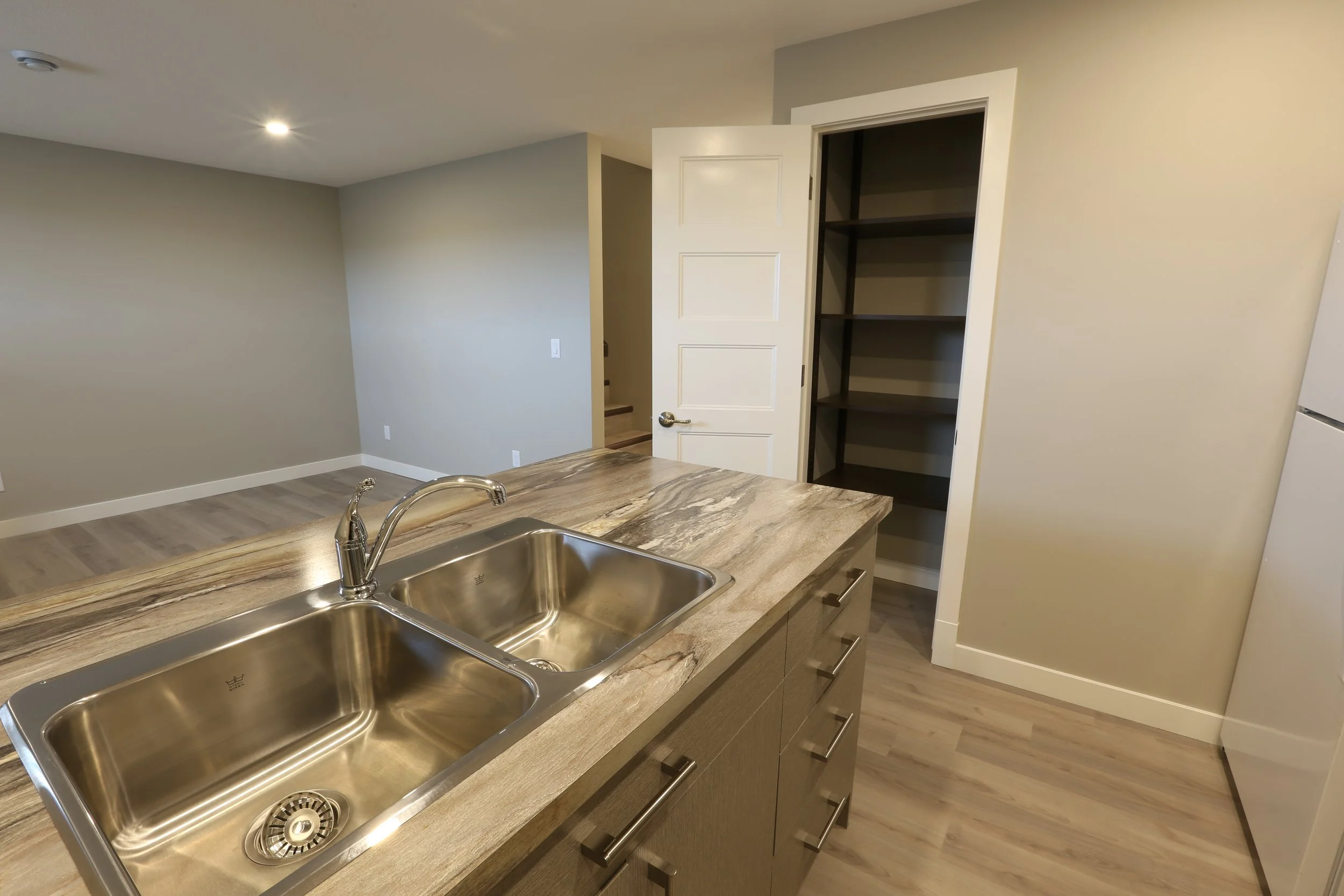 4Kitchen.JPG
