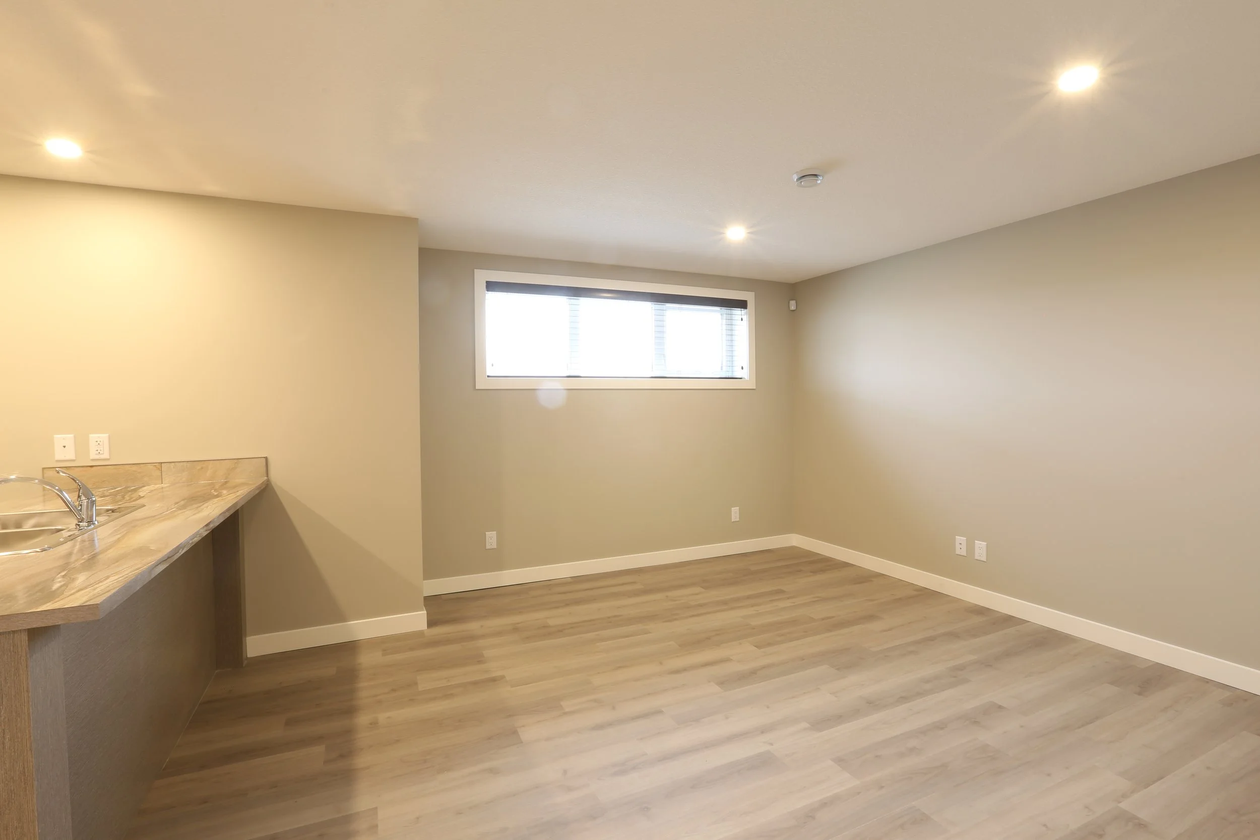 5LivingArea.JPG