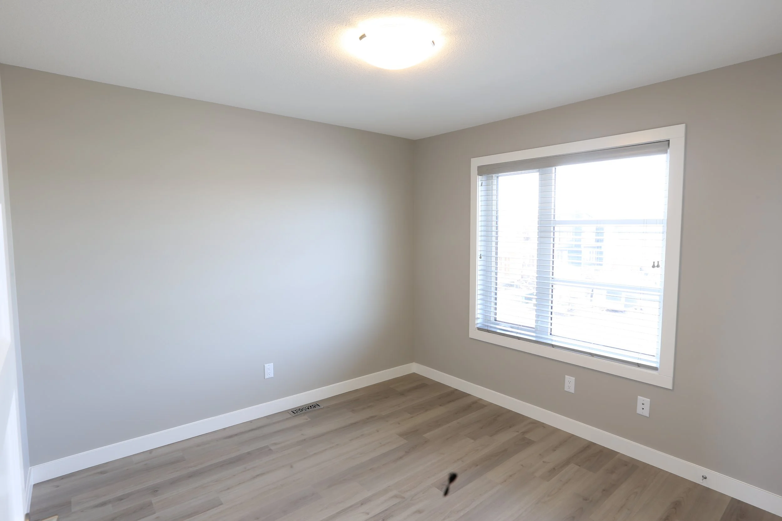 13Bedroom3.JPG