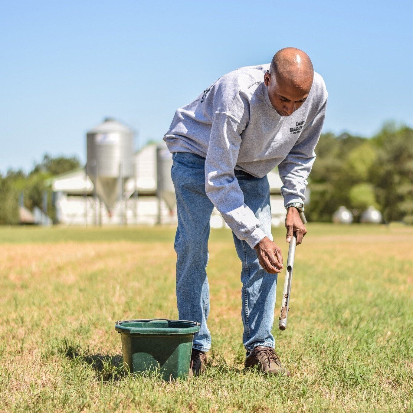 Farmers rely heavily on the health of their soil, not just for a successful crop, but for the sustainability of their farm. Protecting the soil is an important part of being a good farmer.
Testing soil: One way to ensure that soil is healthy is to ta