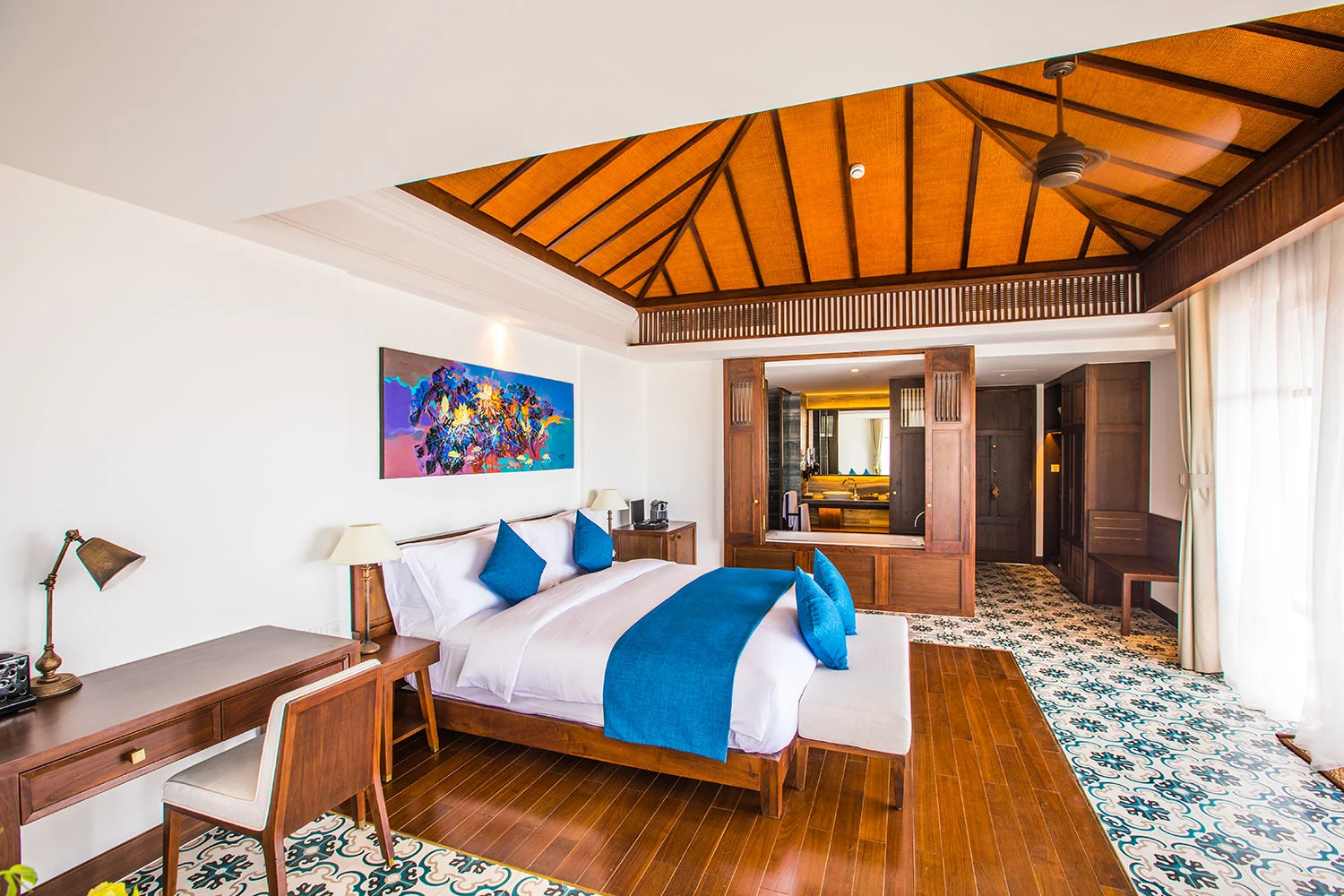 07-The-Anam--Deluxe-Collection---Terrace-Sea-View-Room.jpg