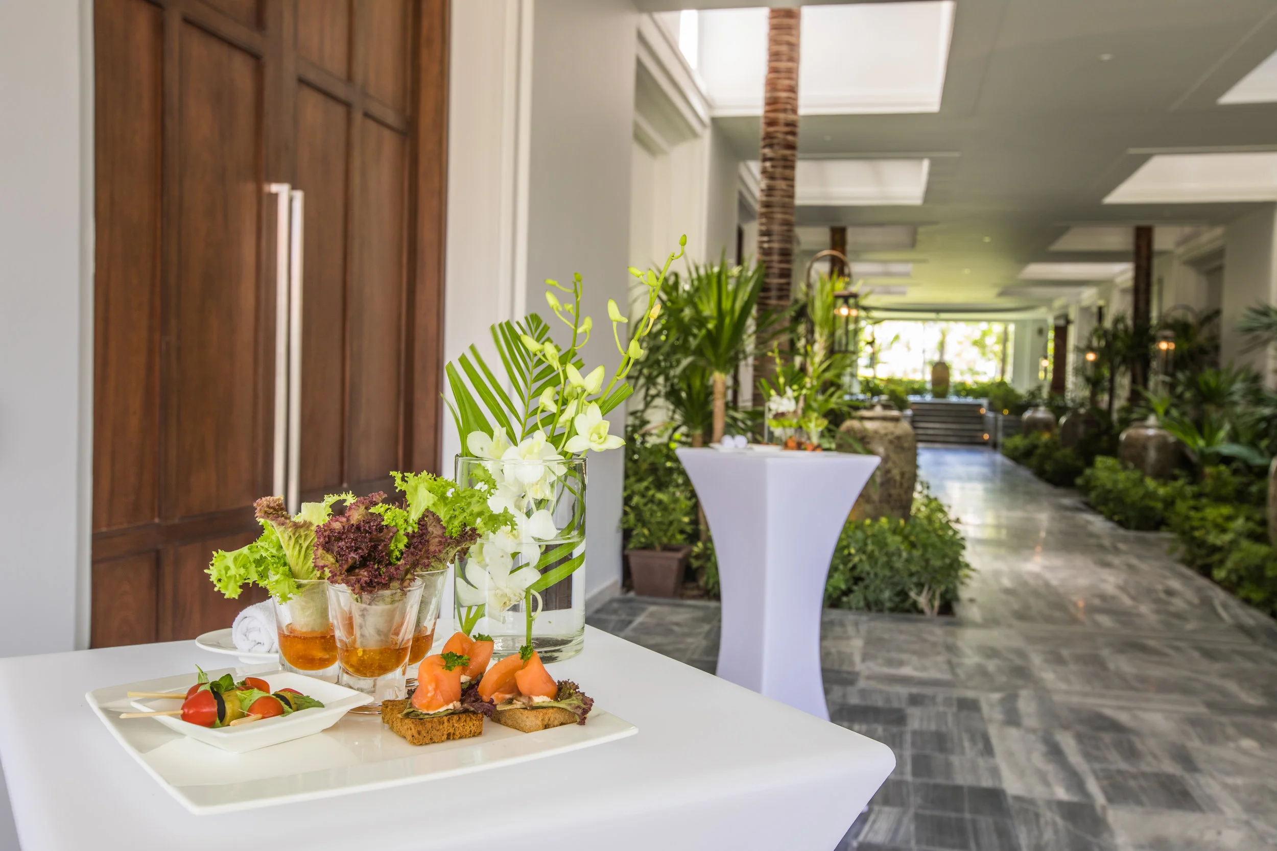 13 Cocktail Reception.jpg