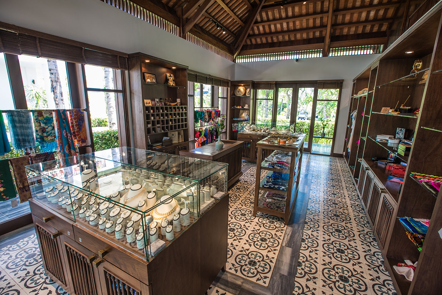 22-The-Anam---Boutique.jpg