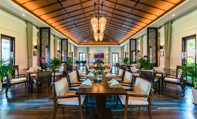 Colonial-Restaurant.jpg
