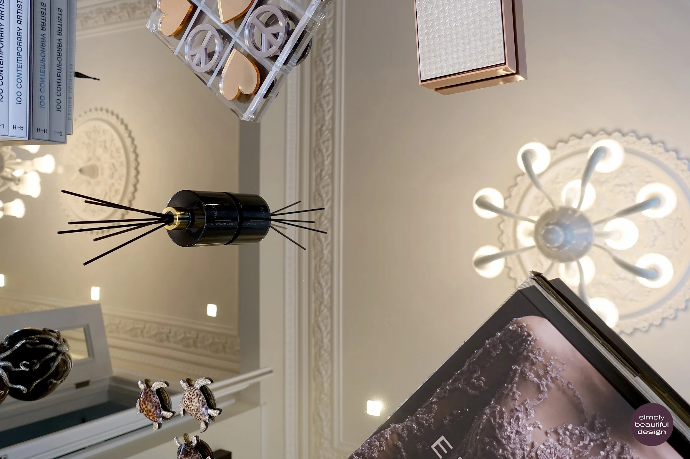 Coffee Table reflexion.JPG