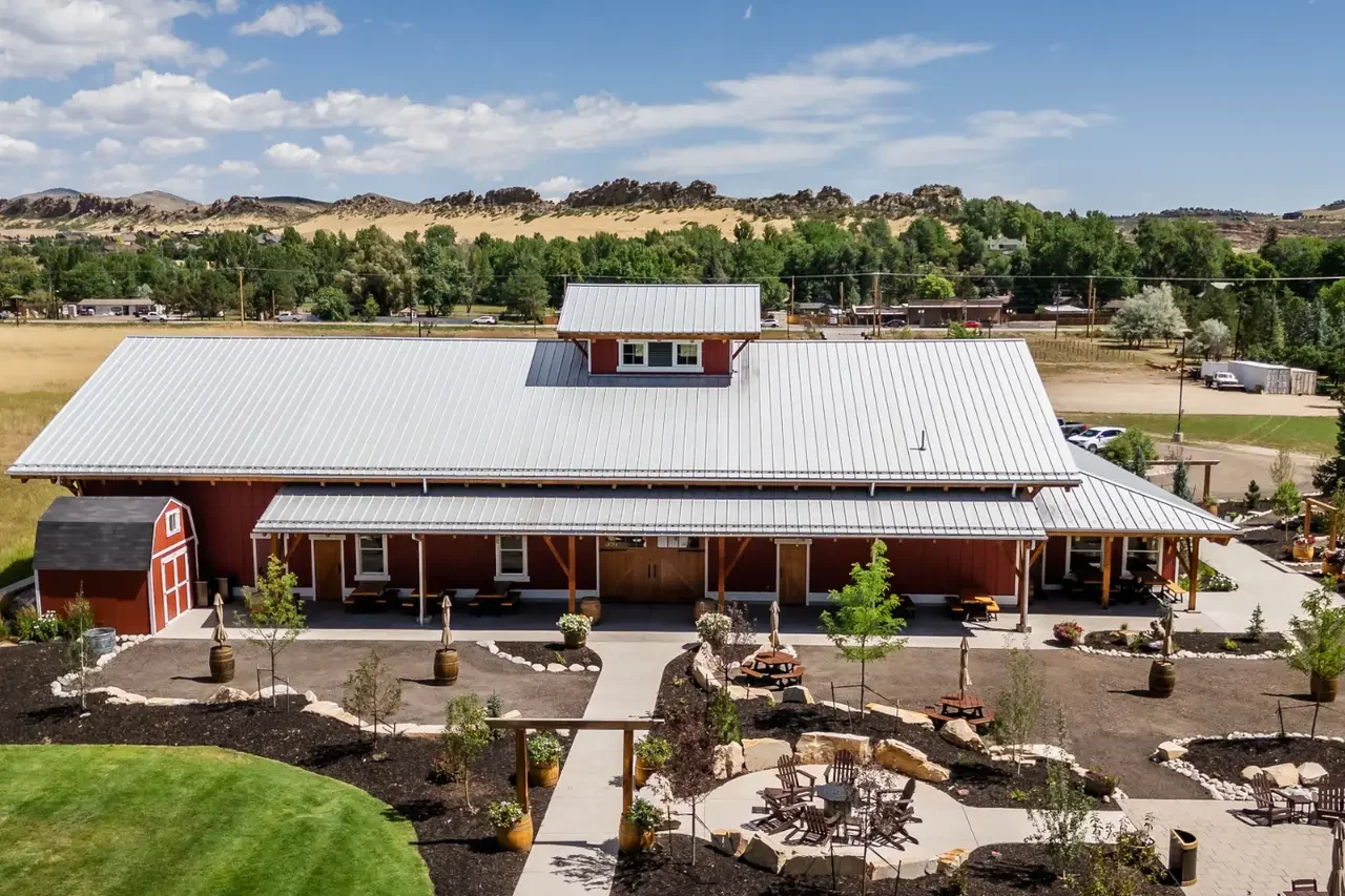 Sweet Heart Winery Wins 2026 WeddingWire Couples’ Choice Award