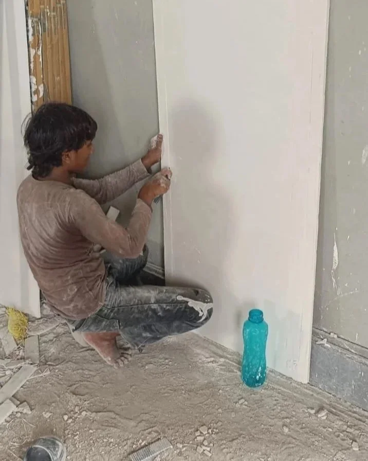 Trimming Caulk