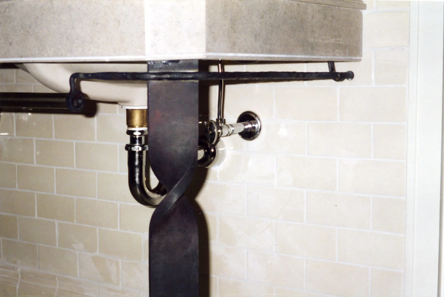 Sink Richter detail.jpg