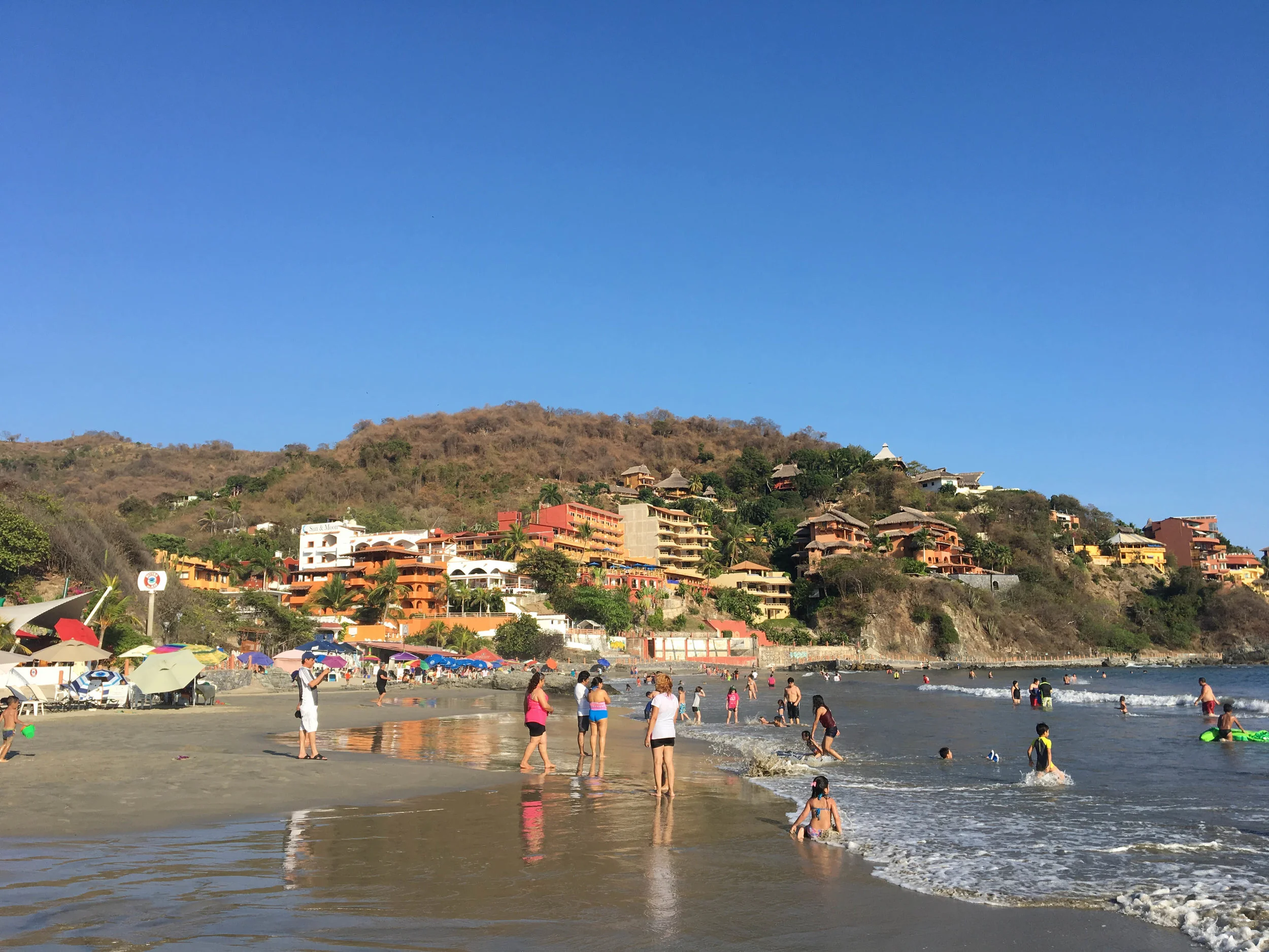 Zihuatanejo: to town and back